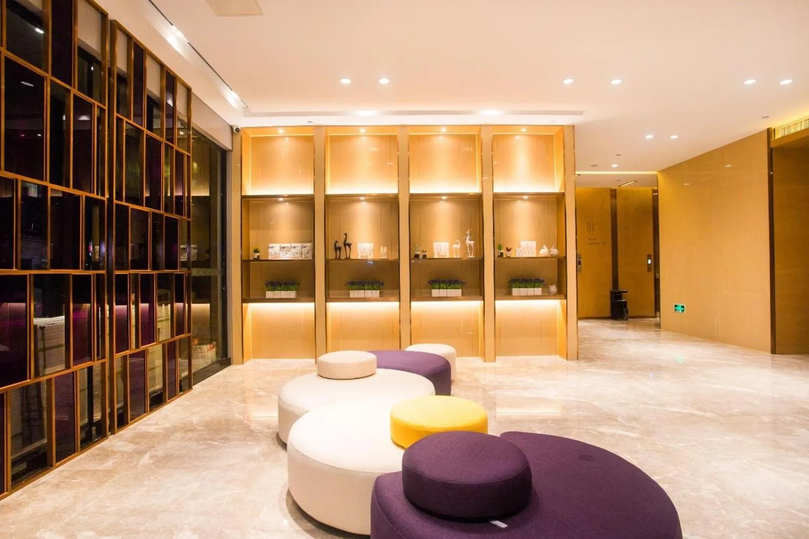 Lavande Hotels·Shenzhen Baoan Xinan