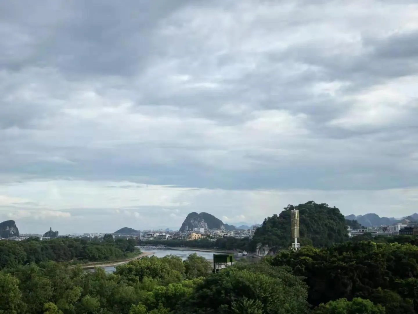 Lavande Hotels·Guilin Central Square Elephant Trunk Hill Scenic Area