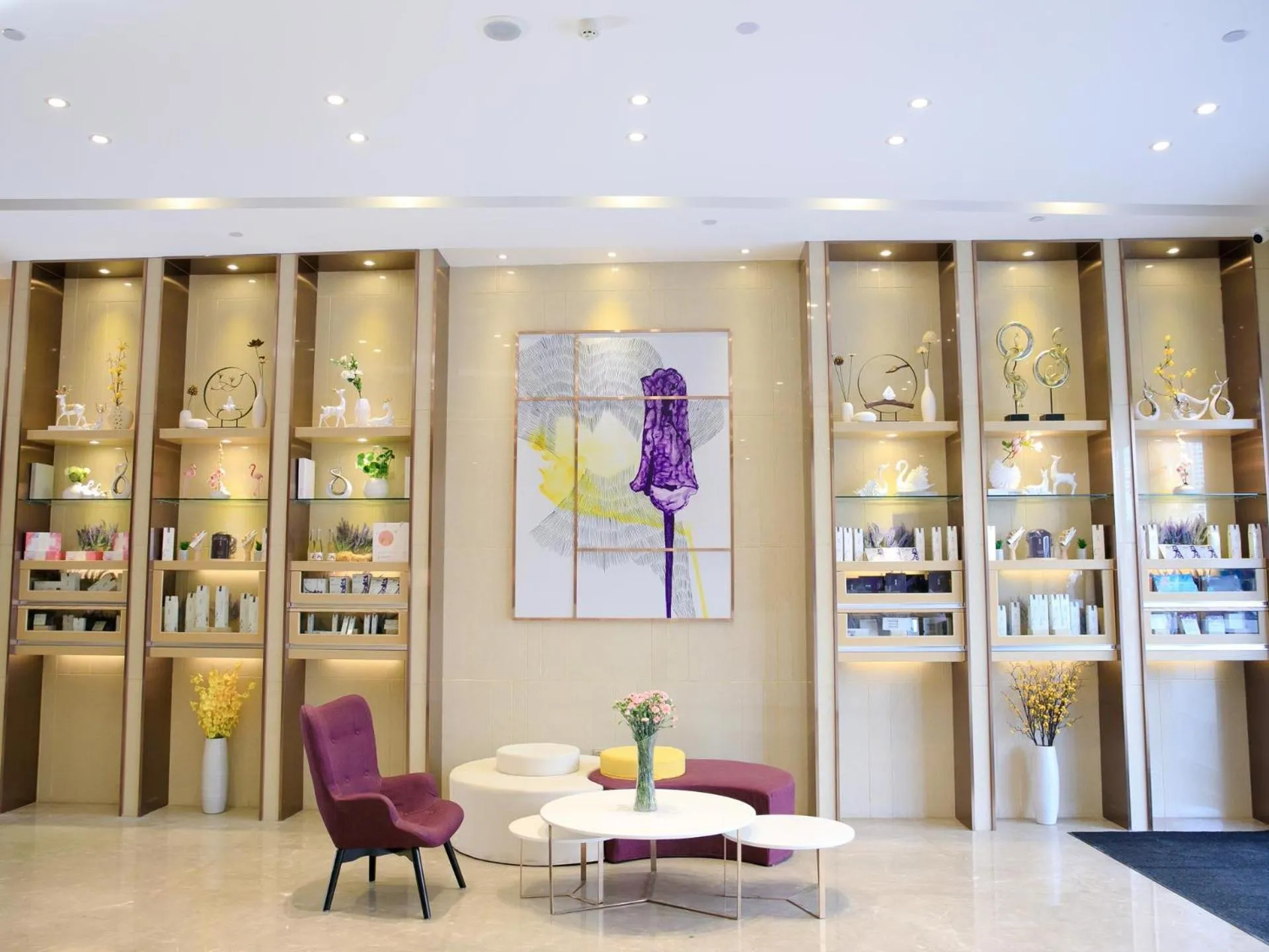 Lavande Hotels·Shenzhen North Railway Station Longhua Bus Terminal