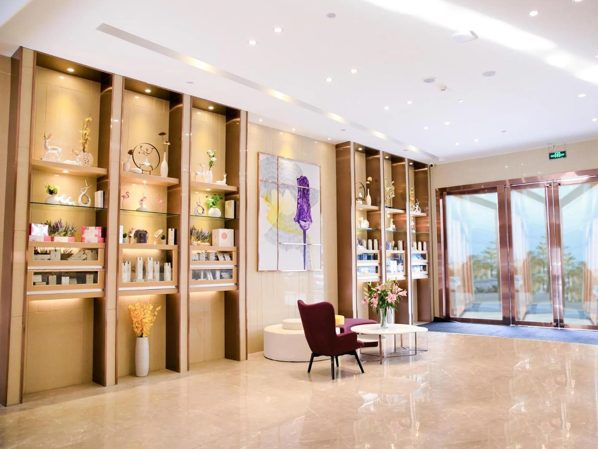 Lavande Hotels·Shenzhen North Railway Station Longhua Bus Terminal