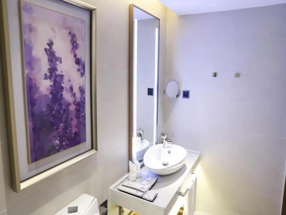 LAVANDE HOTELS SHENZHEN NORTH STATION LONGHUA FOXCONN HEADQUARTERS