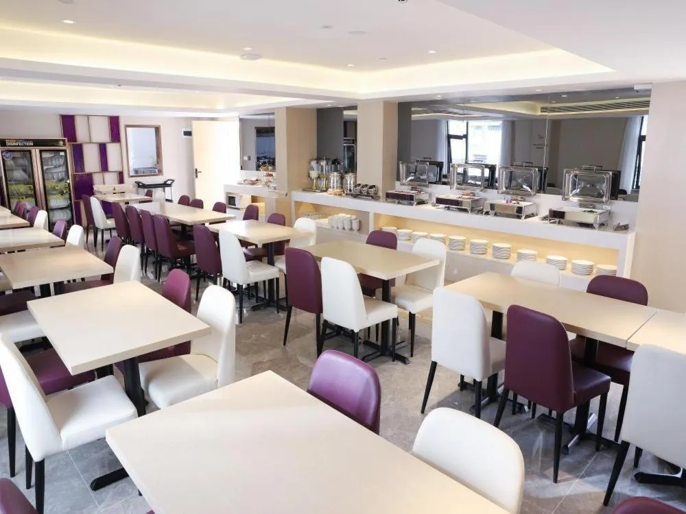 LAVANDE HOTELS SHENZHEN NORTH STATION LONGHUA FOXCONN HEADQUARTERS