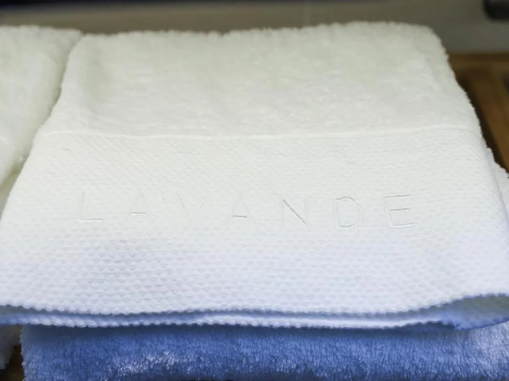 Bed in LAVANDE HOTELS SHENZHEN NORTH STATION LONGHUA FOXCONN HEADQUARTERS