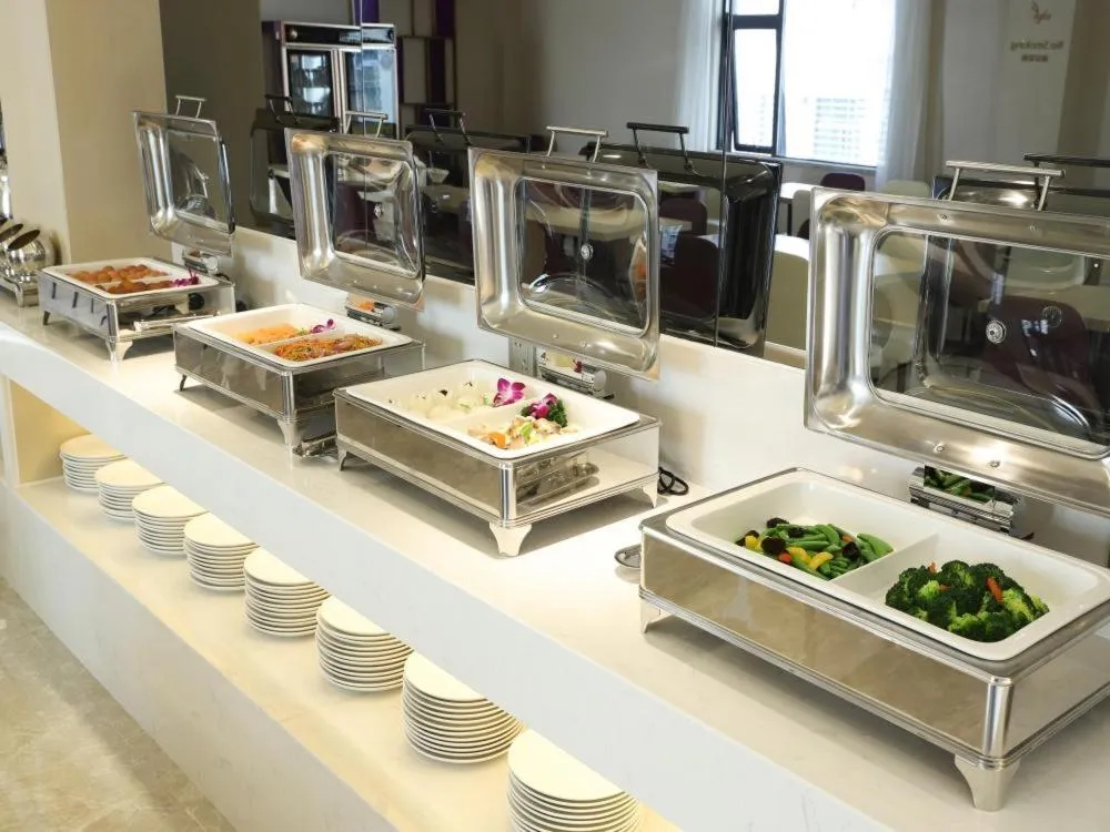 LAVANDE HOTELS SHENZHEN NORTH STATION LONGHUA FOXCONN HEADQUARTERS