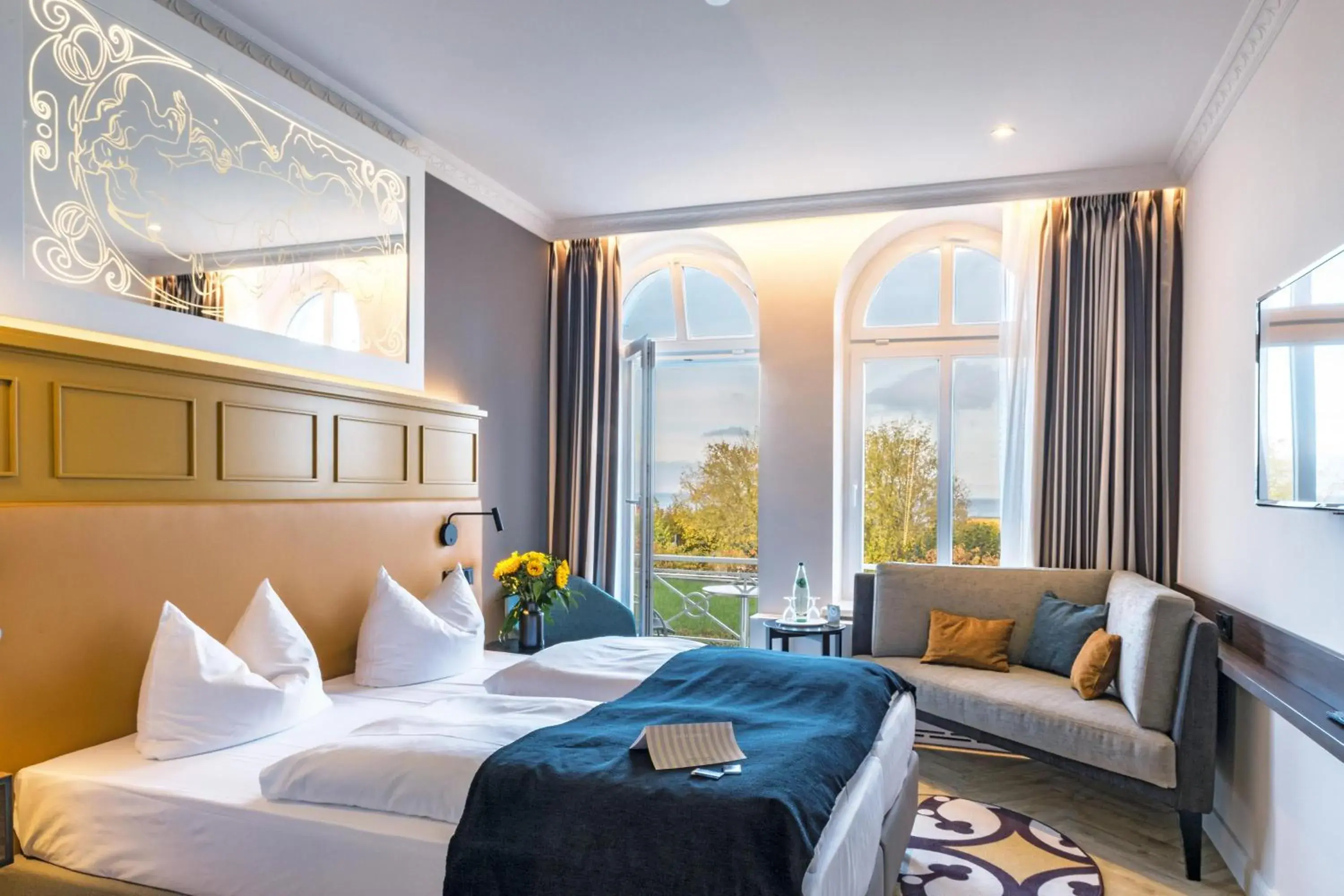 Photo of the whole room, Bed in SEETELHOTEL Ostseehotel das Entdeckerhotel an der Ostsee und der perfekte Startpunkt für Ihre Inselabenteuer Photo of the whole room, Bed in SEETELHOTEL Ostseehotel das Entdeckerhotel an der Ostsee und der perfekte Startpunkt für Ihre Inselabenteuer