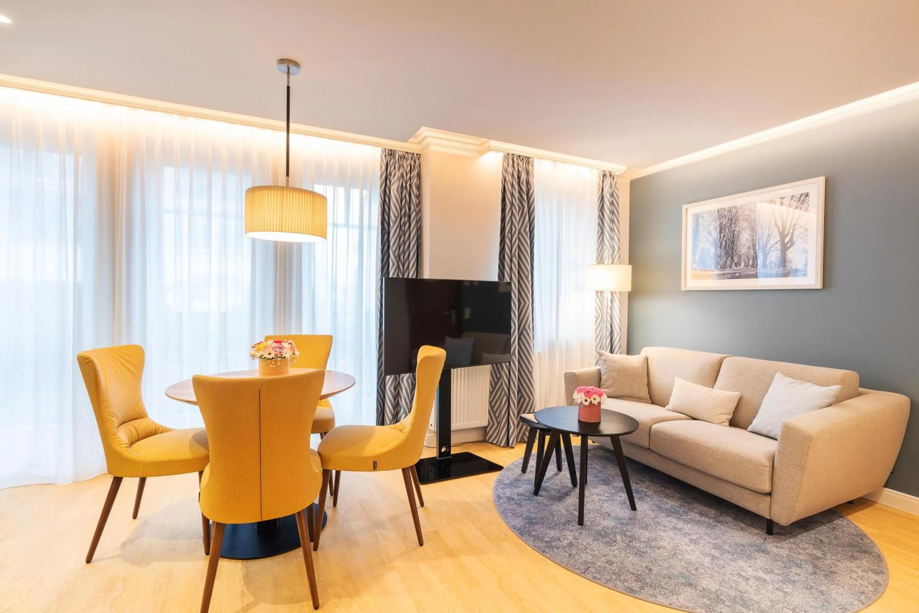 Living room in SEETELHOTEL Ostseehotel das Entdeckerhotel an der Ostsee und der perfekte Startpunkt für Ihre Inselabenteuer