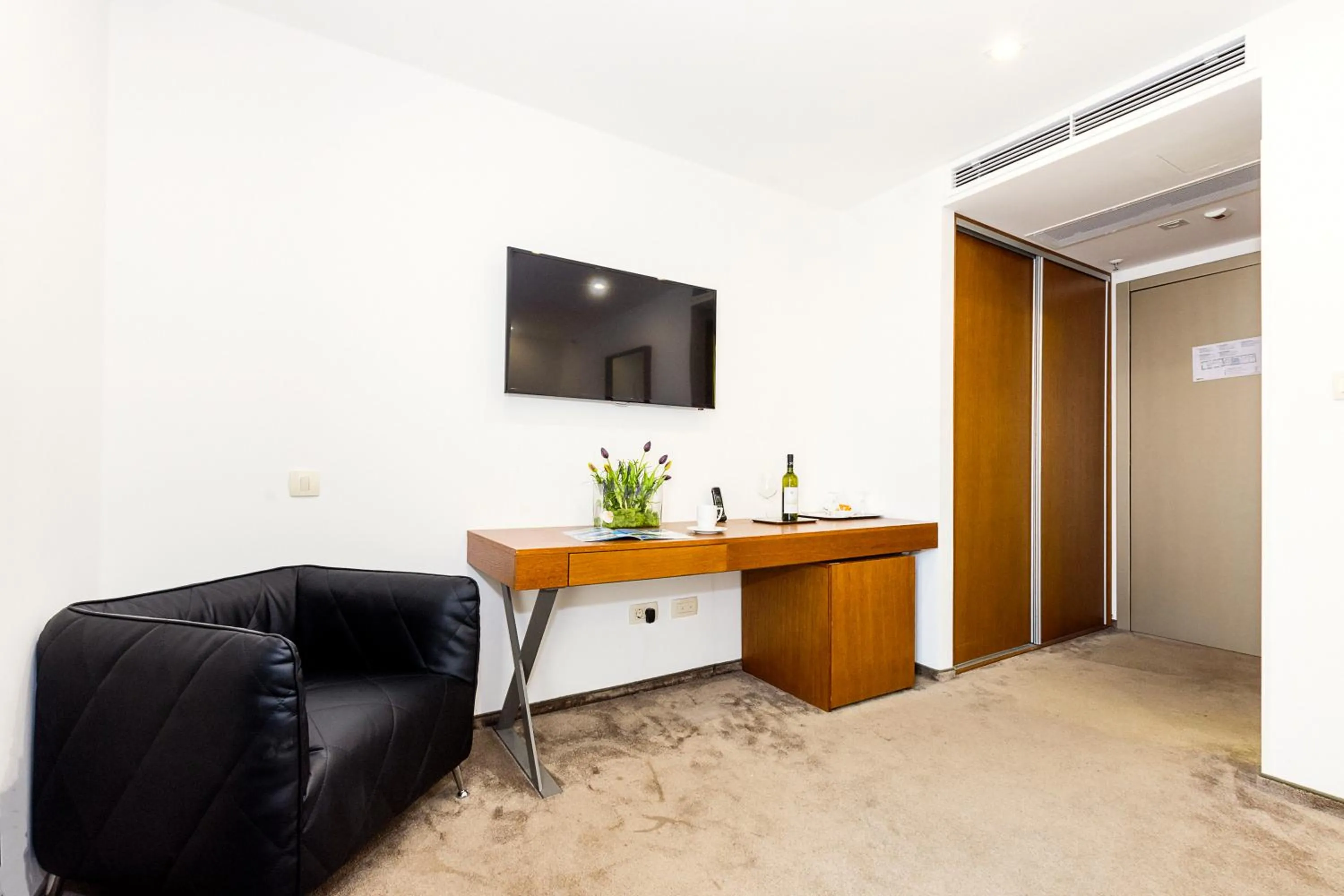 TV and multimedia in Hotel Marul