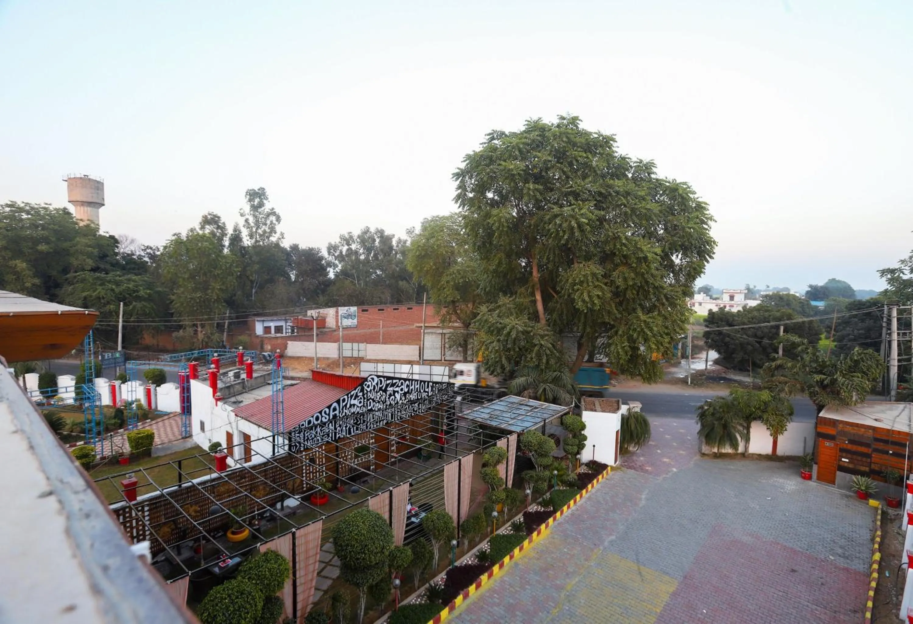 Facade/entrance in Hotel O King Villa's