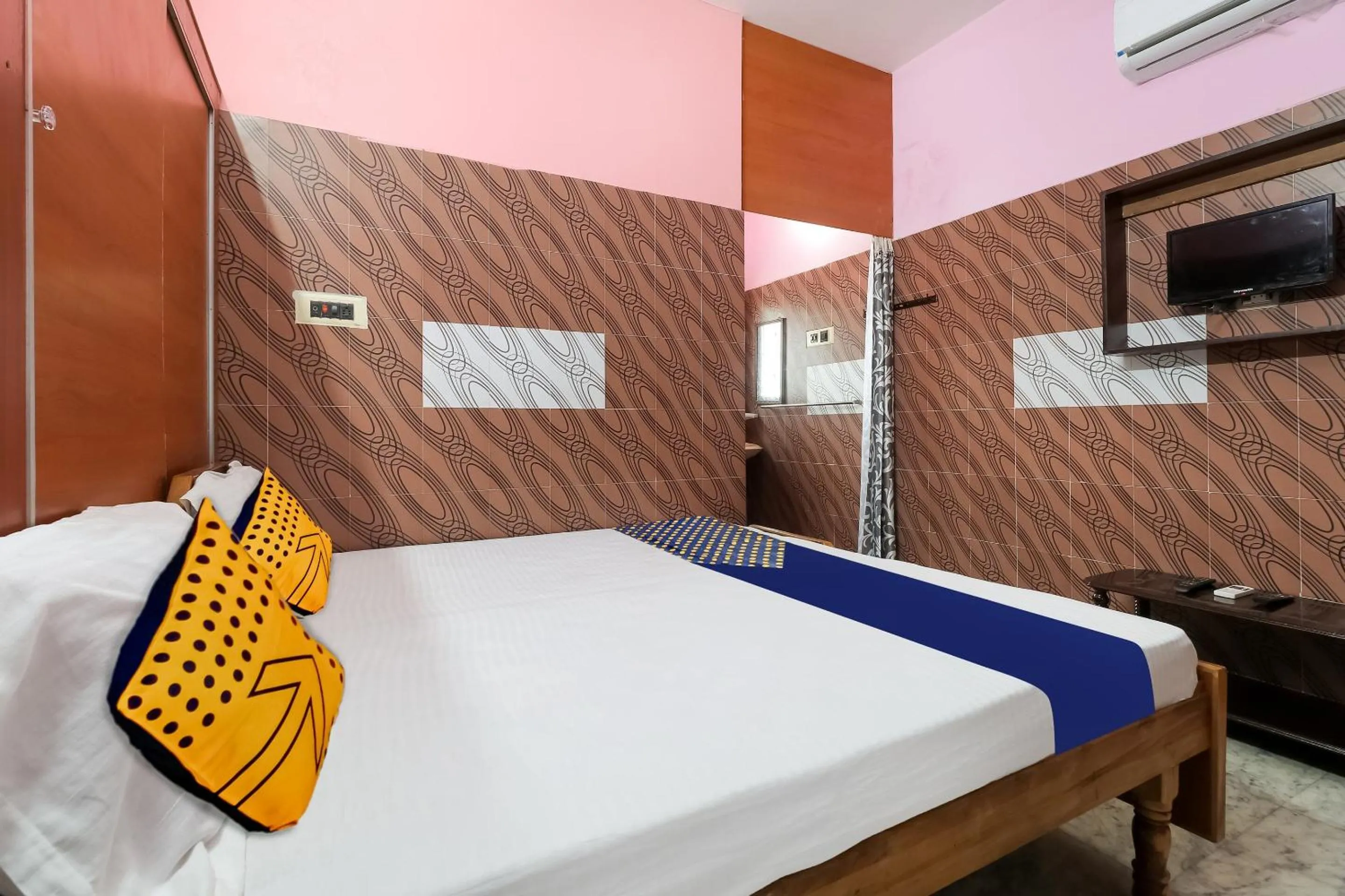 Bedroom, Bed in SPOT ON Apple Tree Cottage