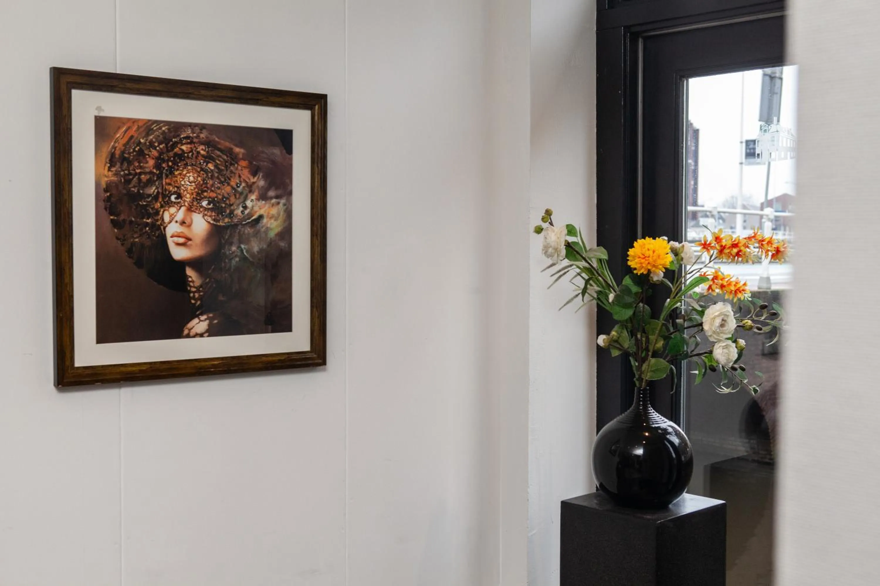 Decorative detail in Kings Inn City Hotel Alkmaar