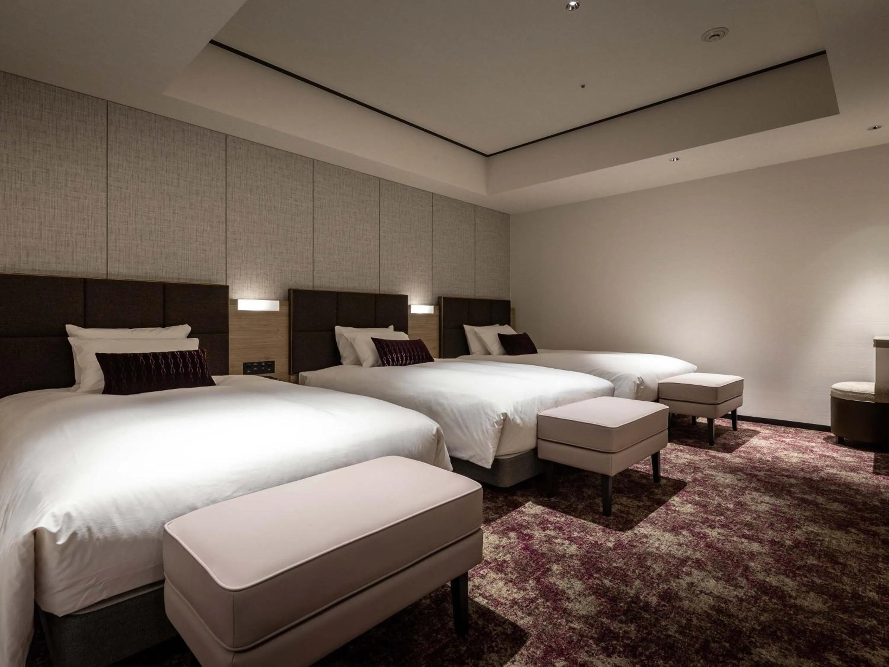 Photo of the whole room, Bed in Solaria Nishitetsu Hotel Sapporo
