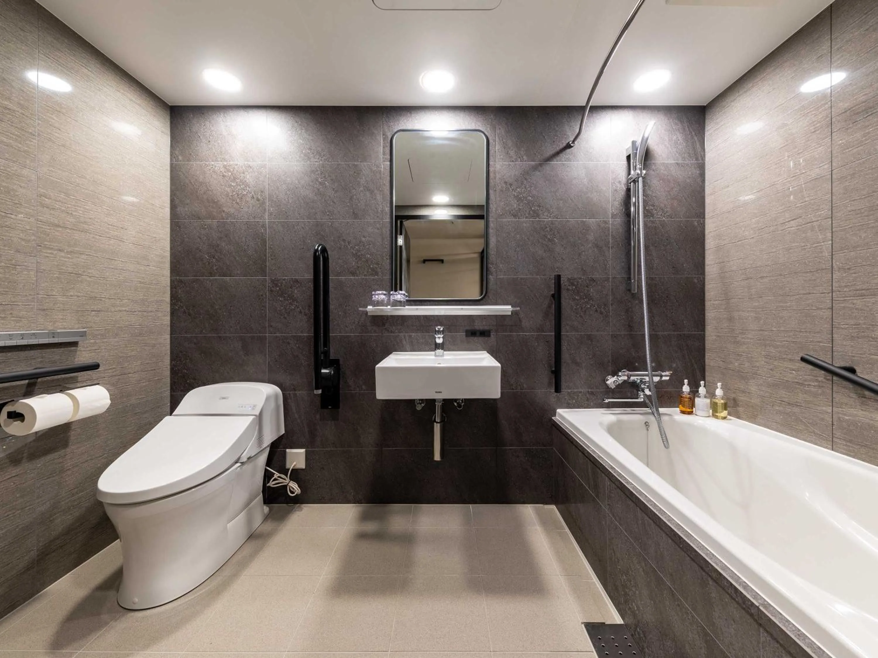 Shower in Solaria Nishitetsu Hotel Sapporo