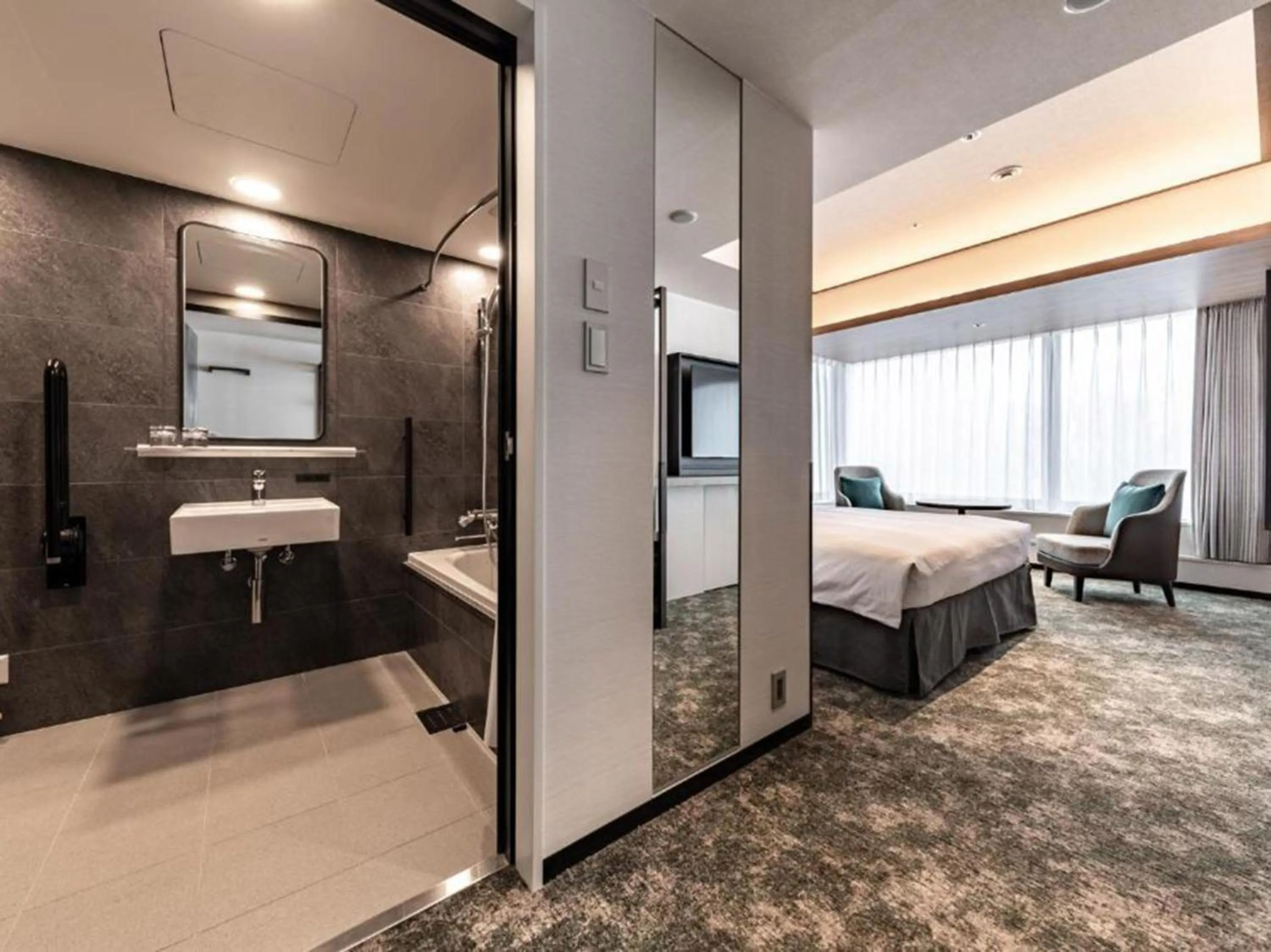 Photo of the whole room, Bed in Solaria Nishitetsu Hotel Sapporo