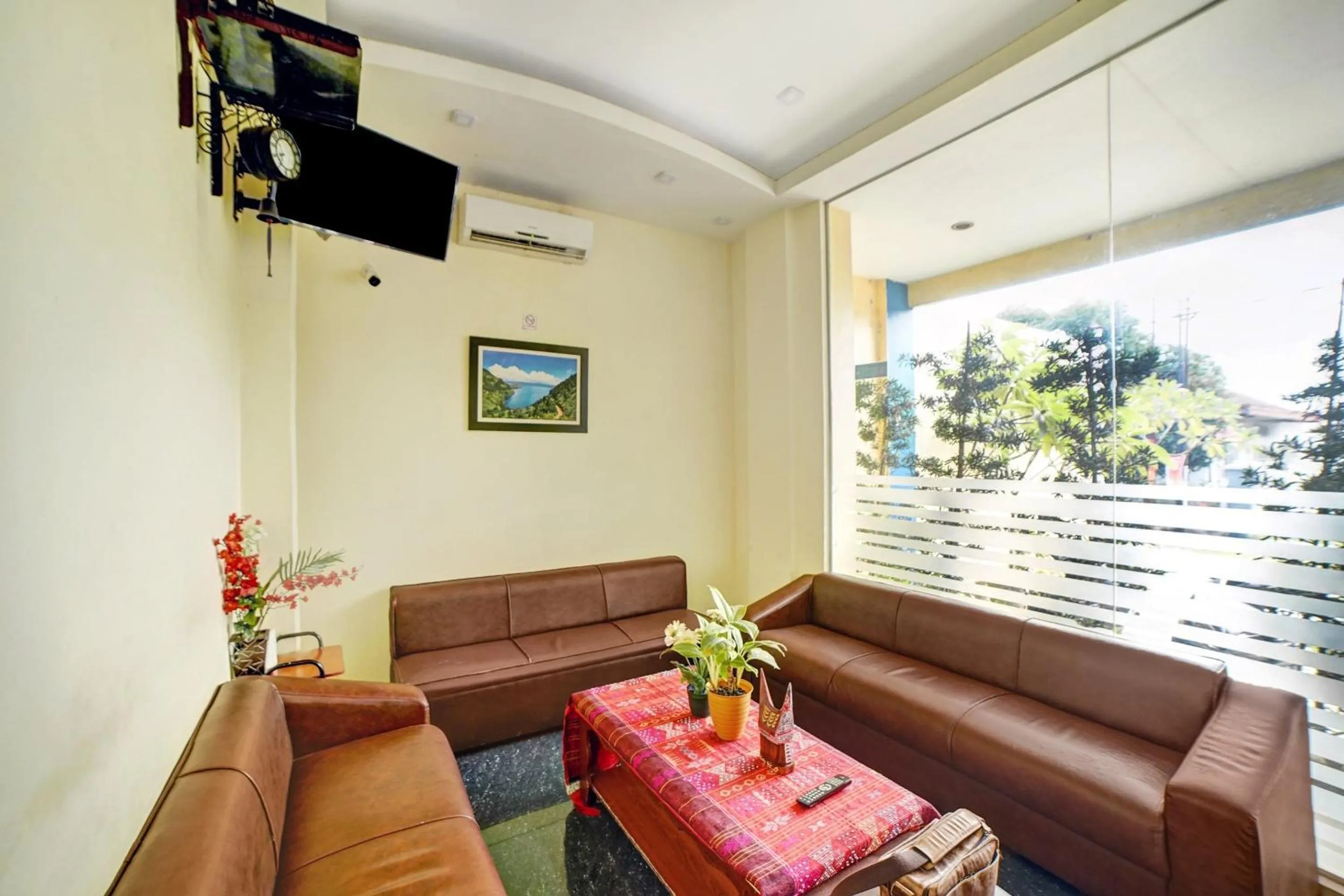 Lobby or reception in Hotel O Wesly House