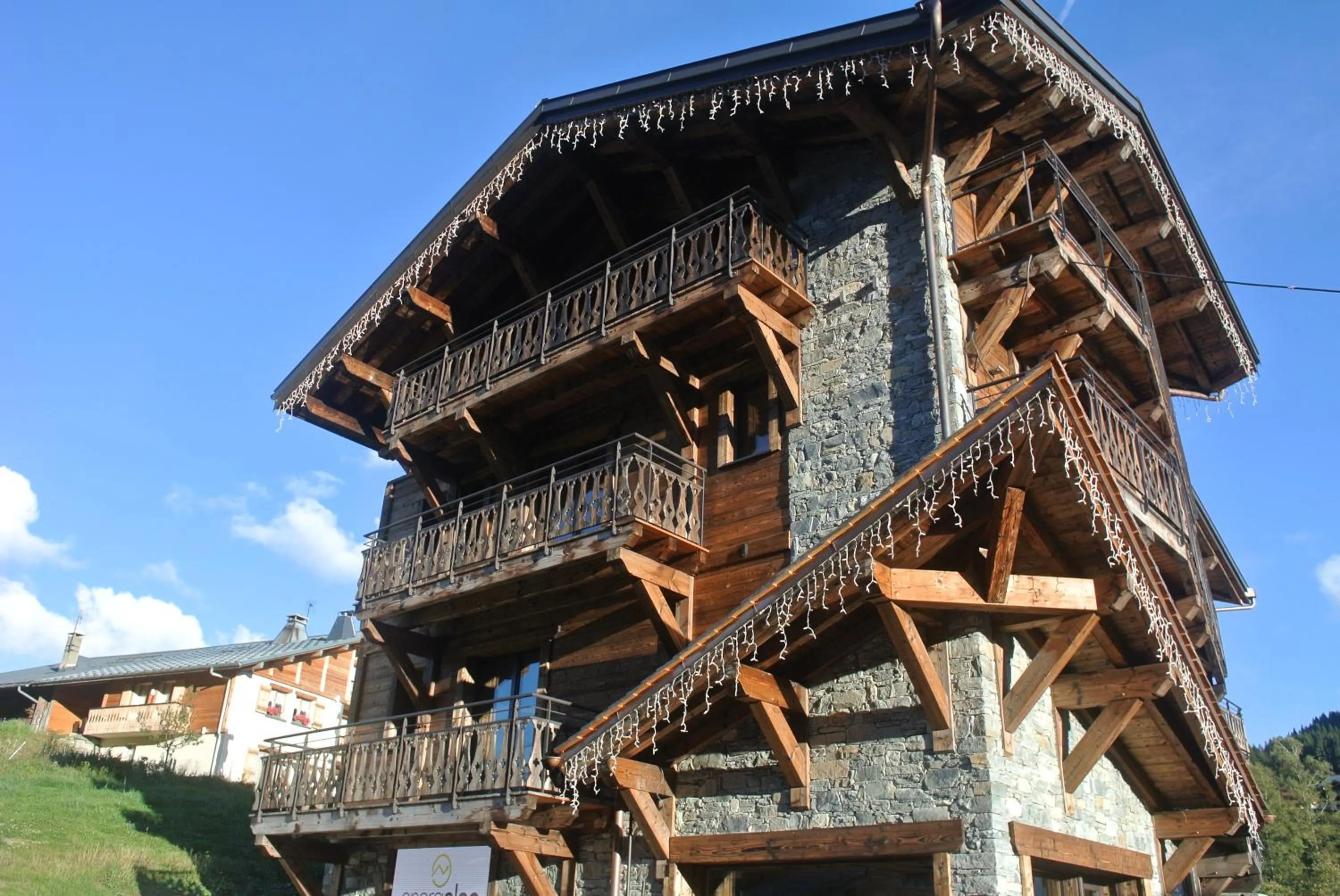 Property building in Chalet Téléporté
