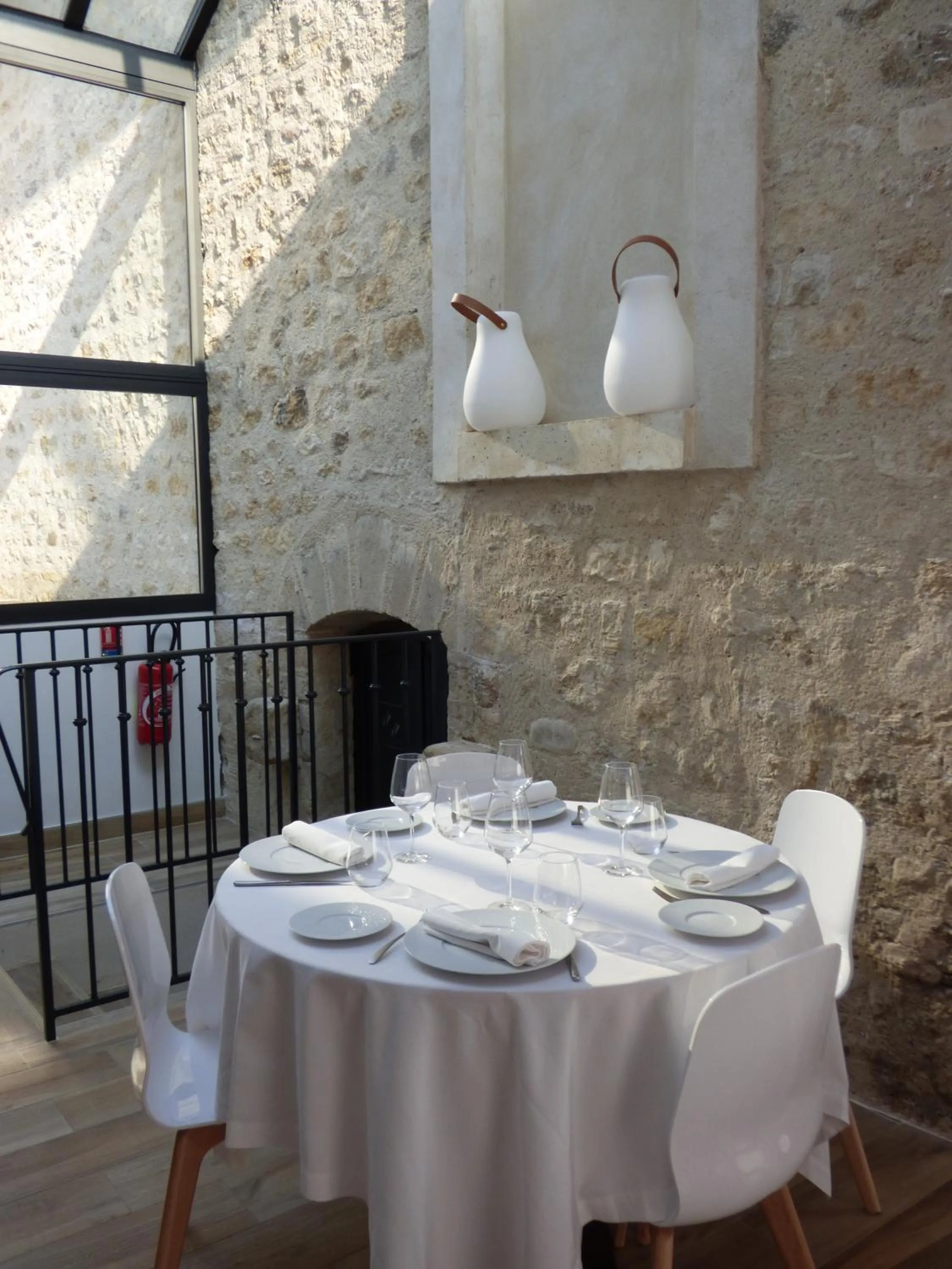 Restaurant/places to eat in Le Moulin des Marais