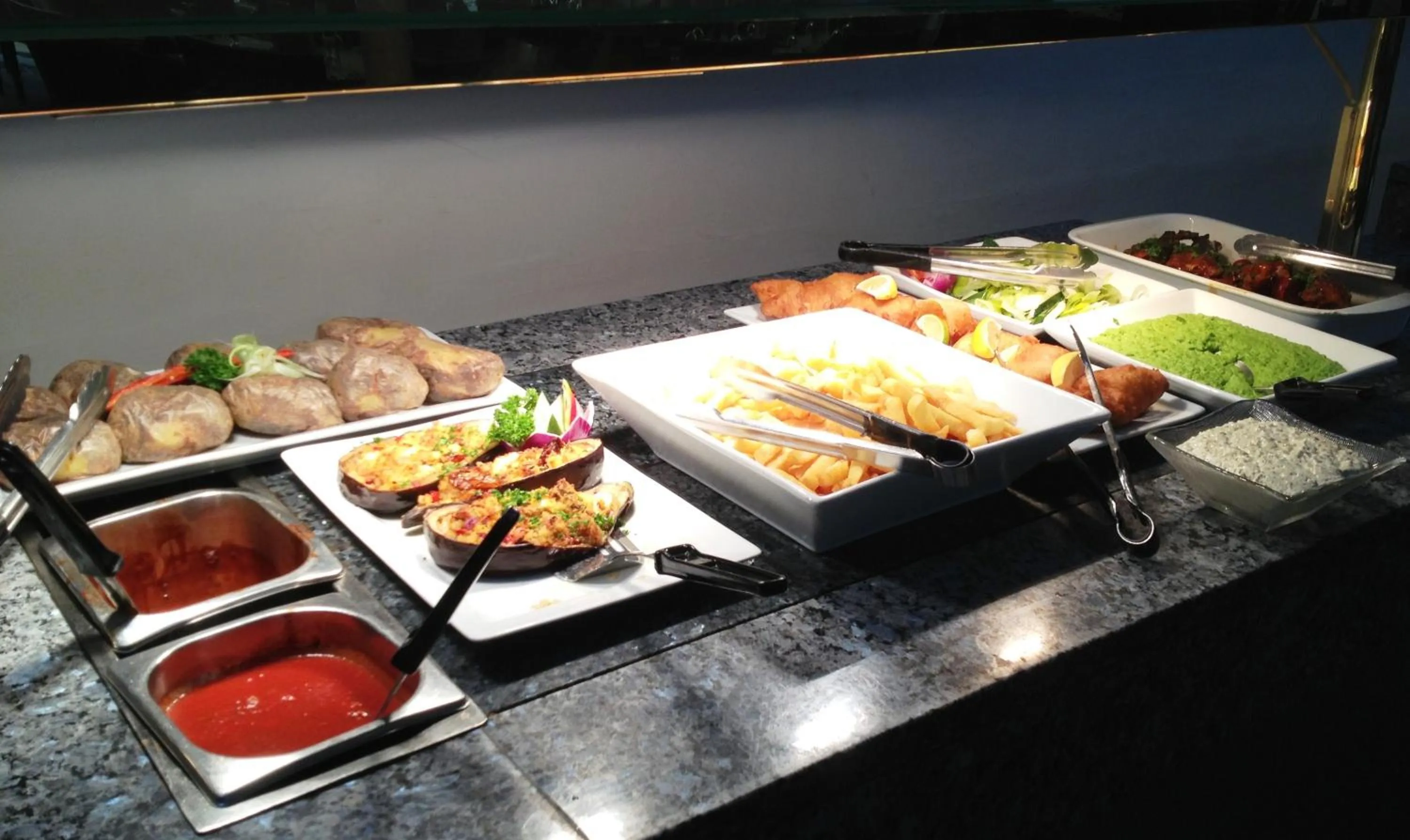 Restaurant/places to eat in Greenlands Hotel