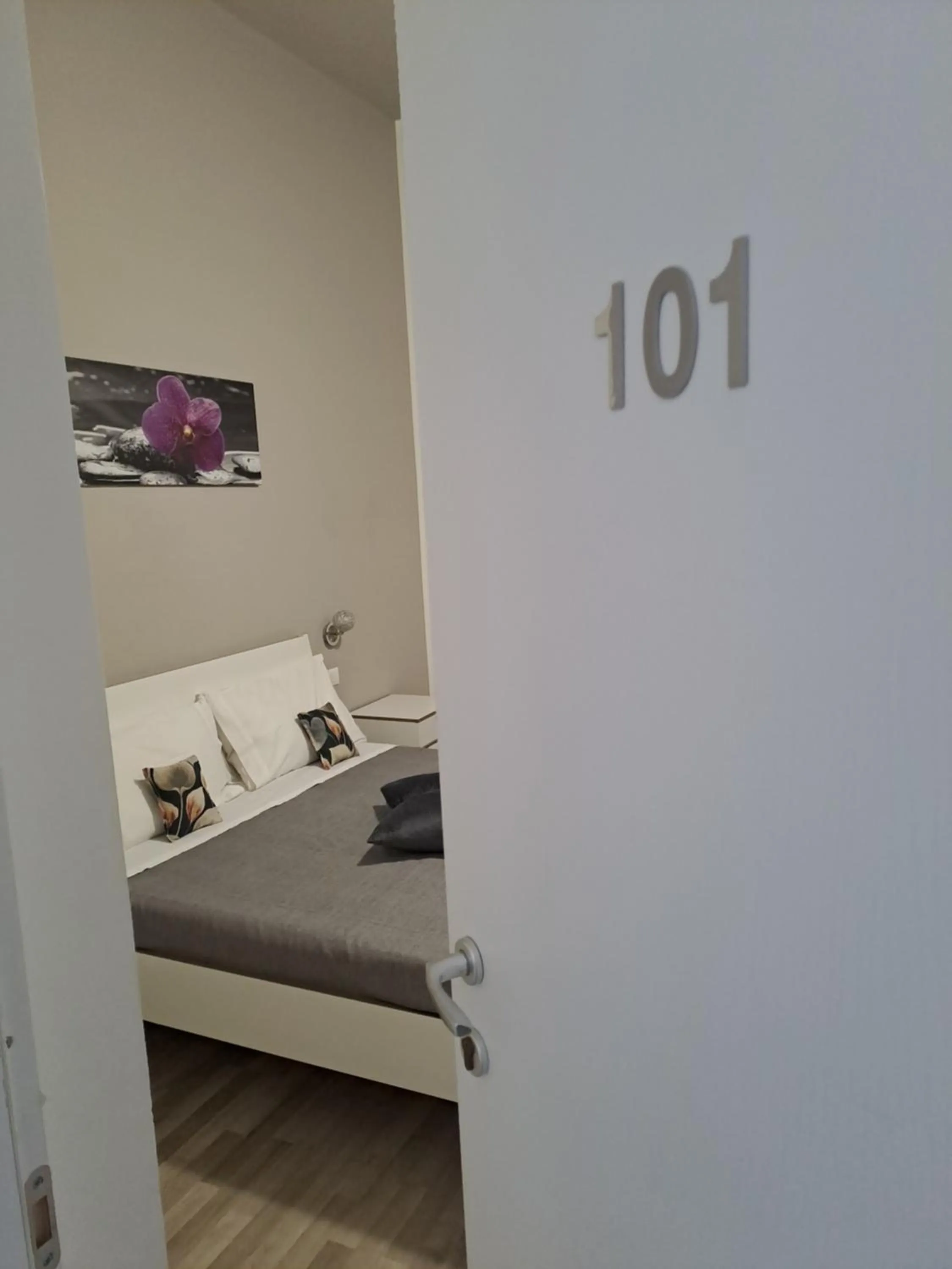 Bedroom, Bed in Bedroom la stazione