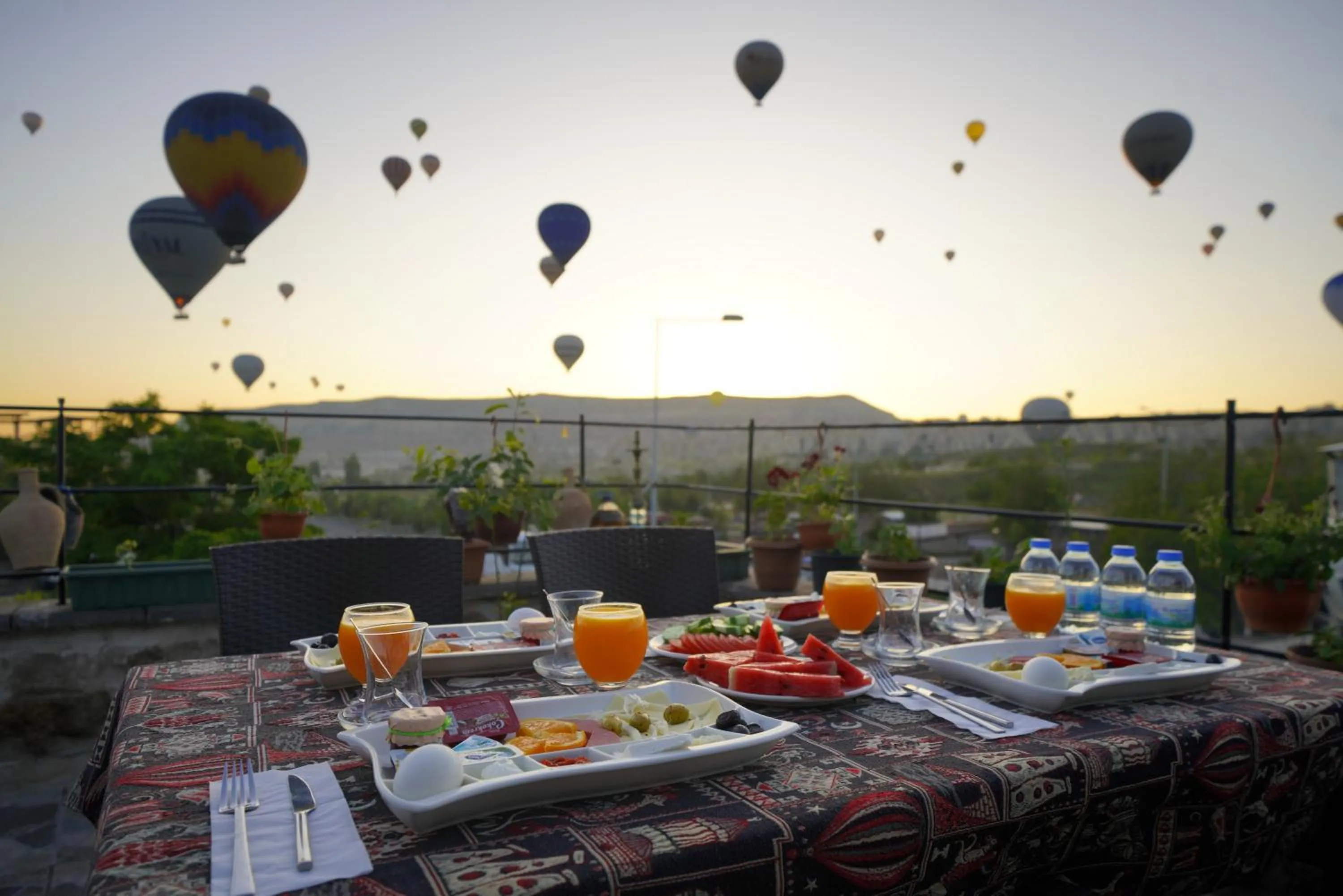 Food in Lucky Luke Stone House