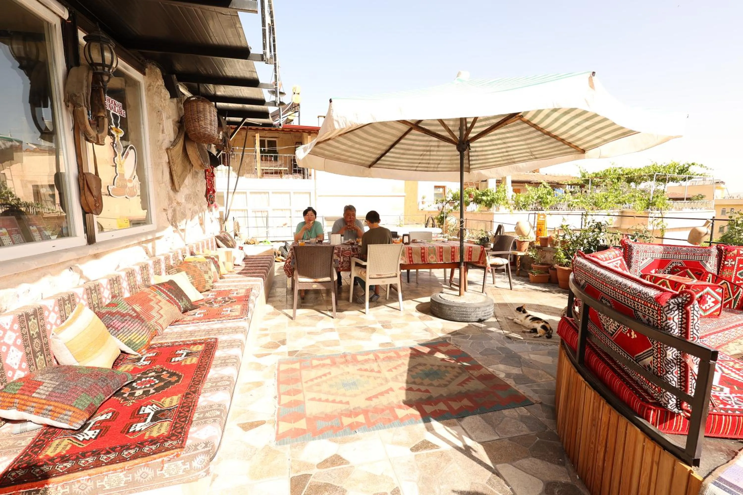 Lucky Luke Stone House