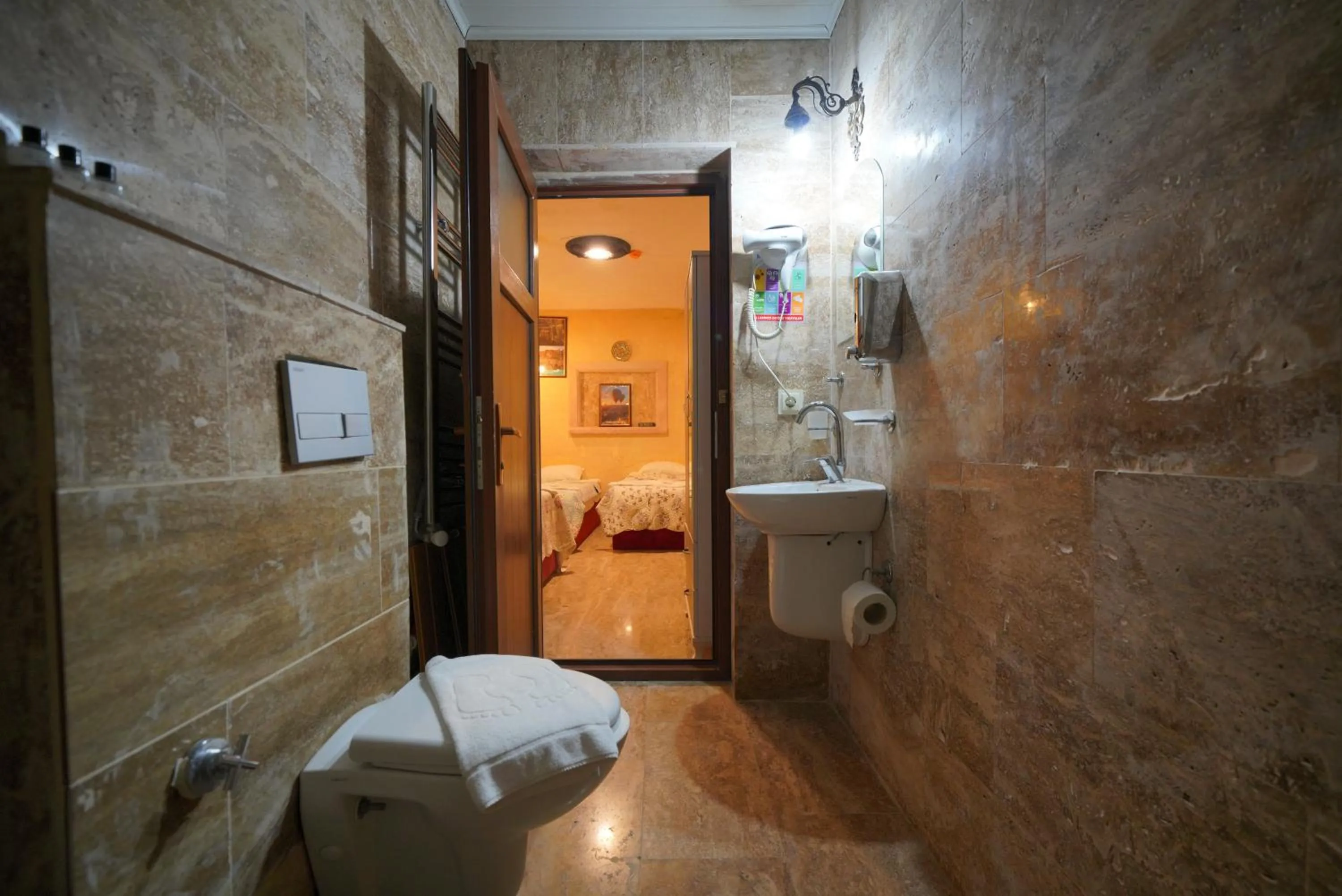 Shower in Lucky Luke Stone House