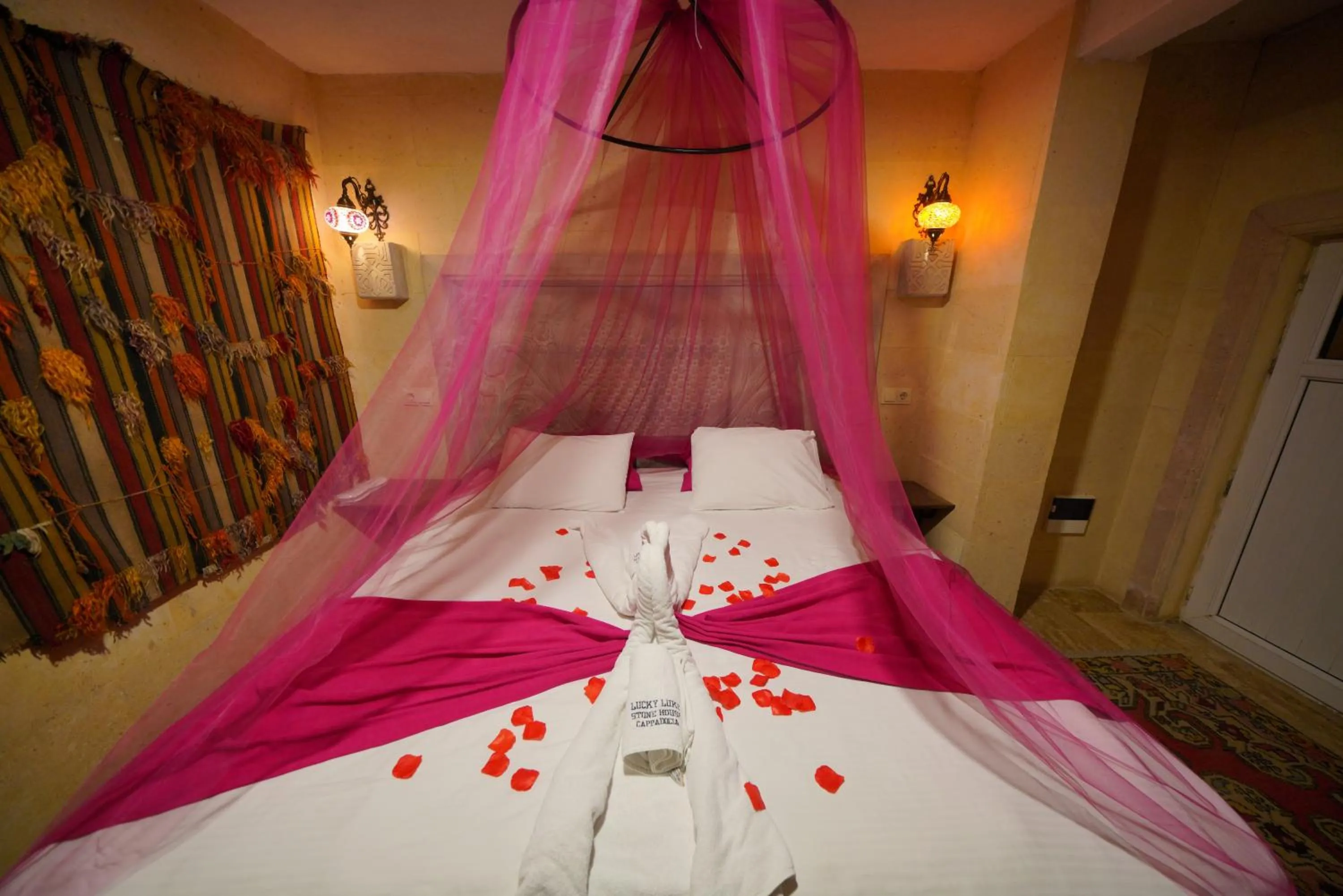 Bed in Lucky Luke Stone House