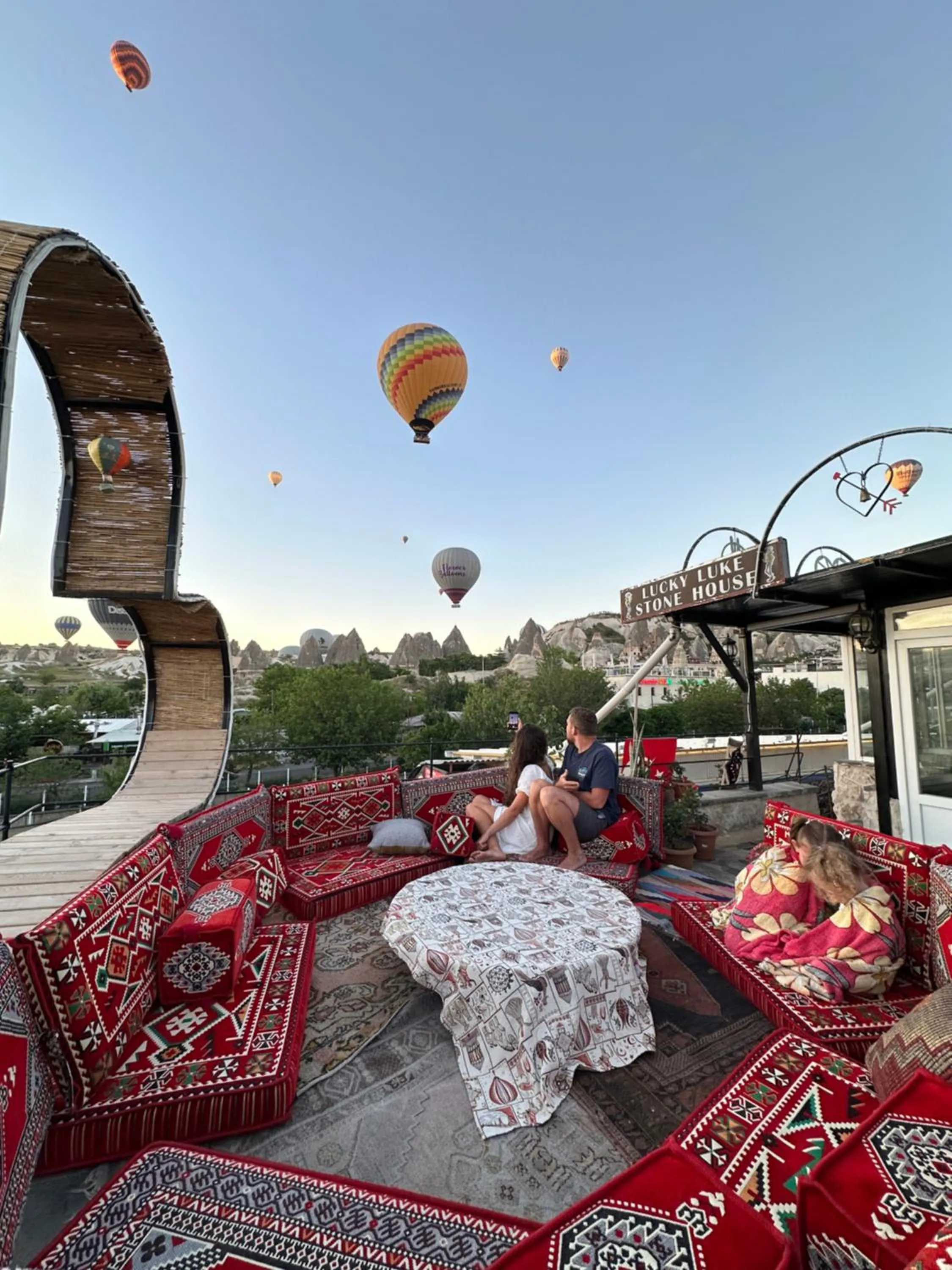 Day in Lucky Luke Stone House