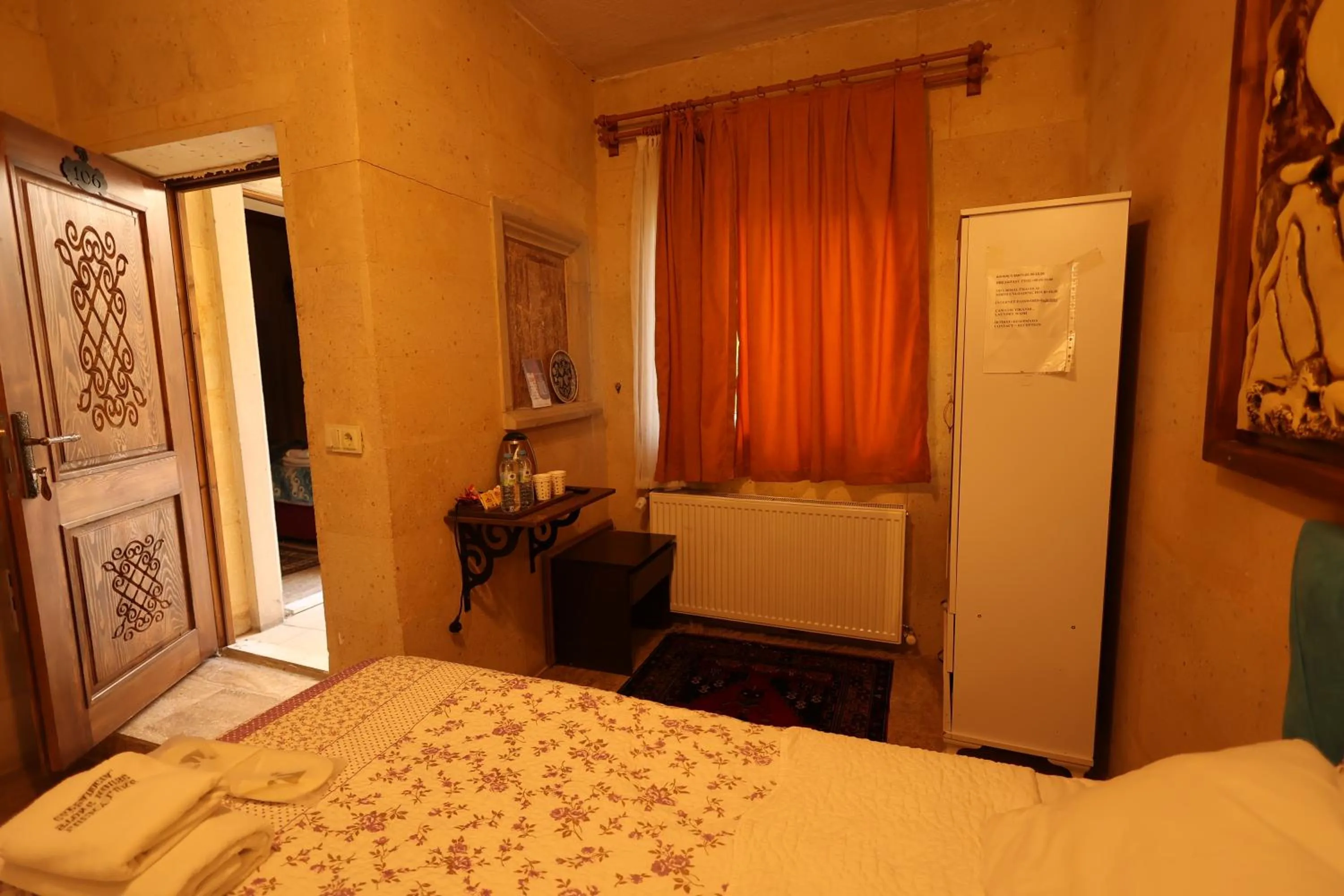 Bed in Lucky Luke Stone House