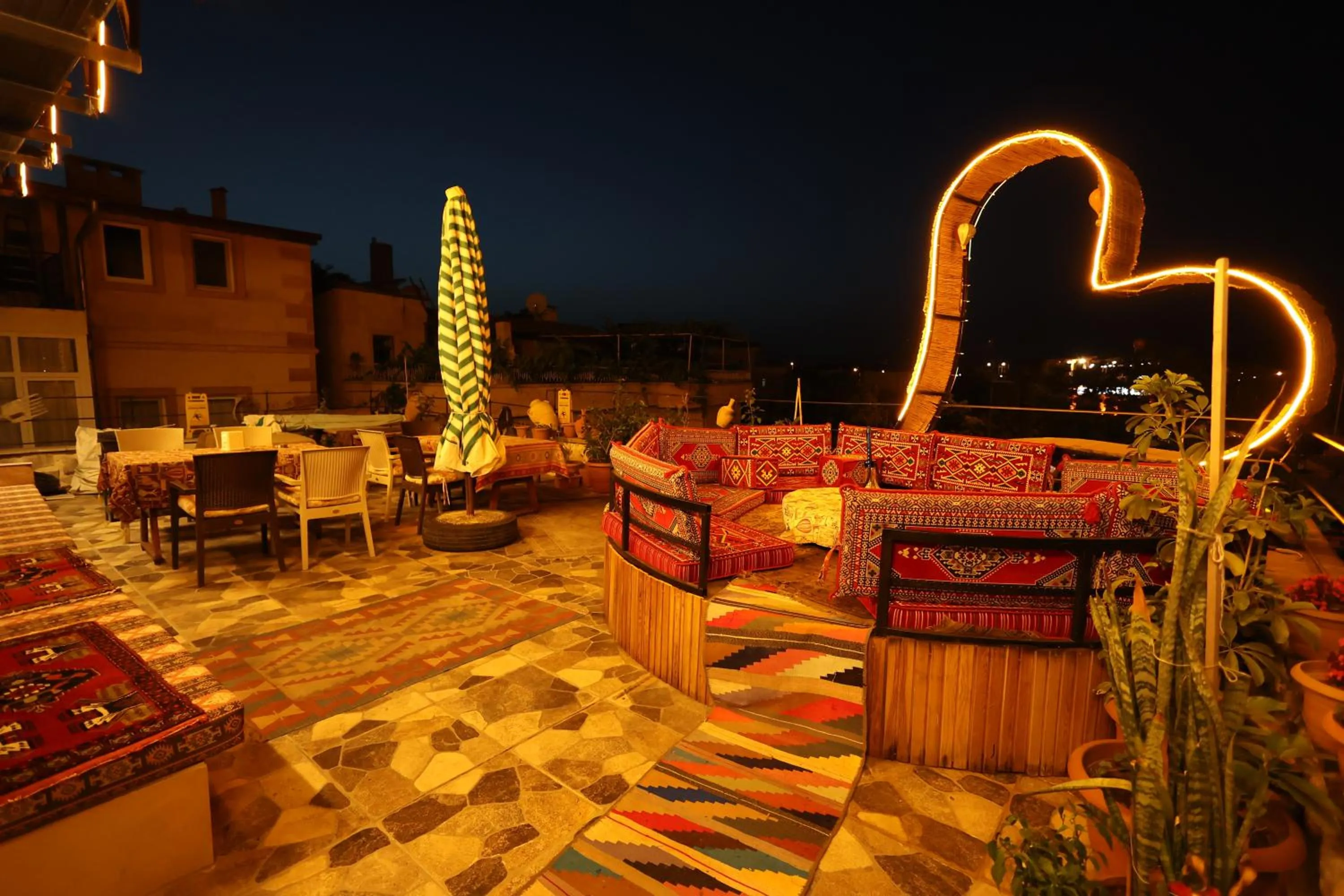 Lucky Luke Stone House