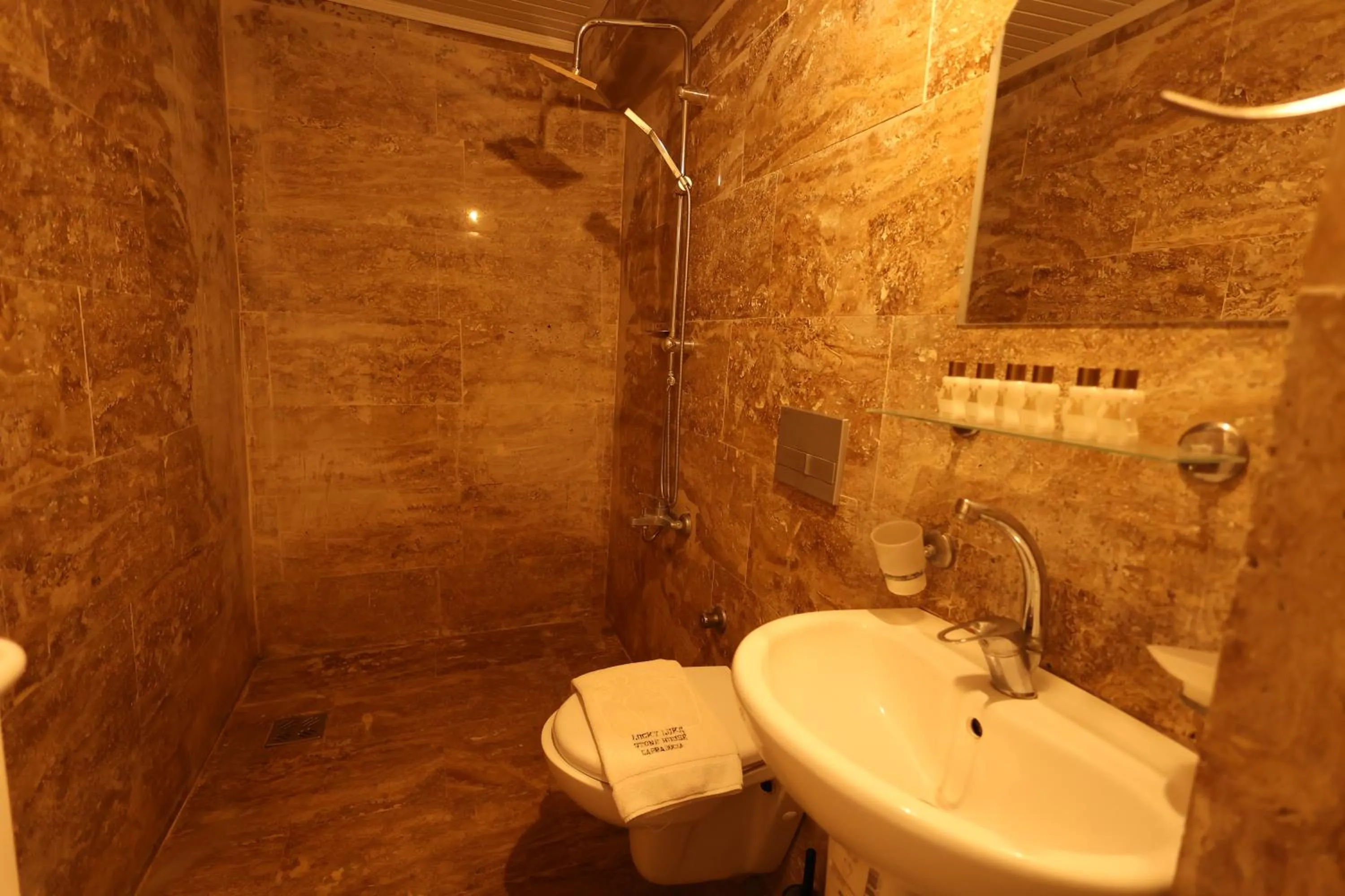 Lucky Luke Stone House