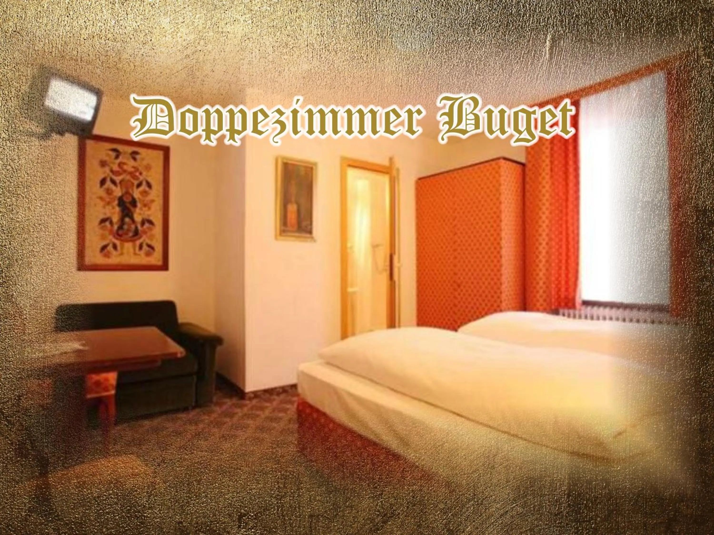 Photo of the whole room, Bed in Burg-Hotel & Hostel Cochem