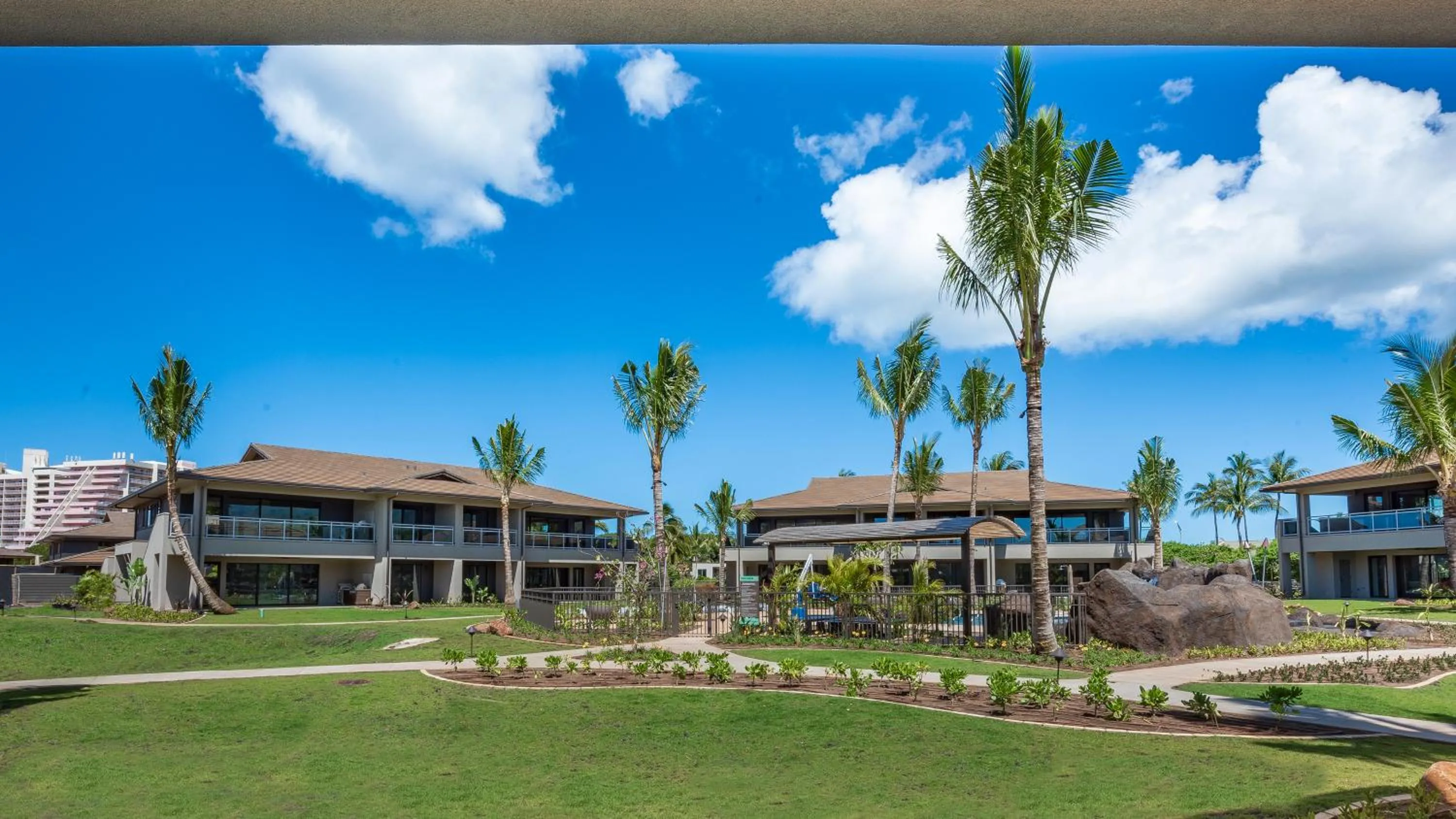 Maui Westside Presents - Luana garden Villa 8B