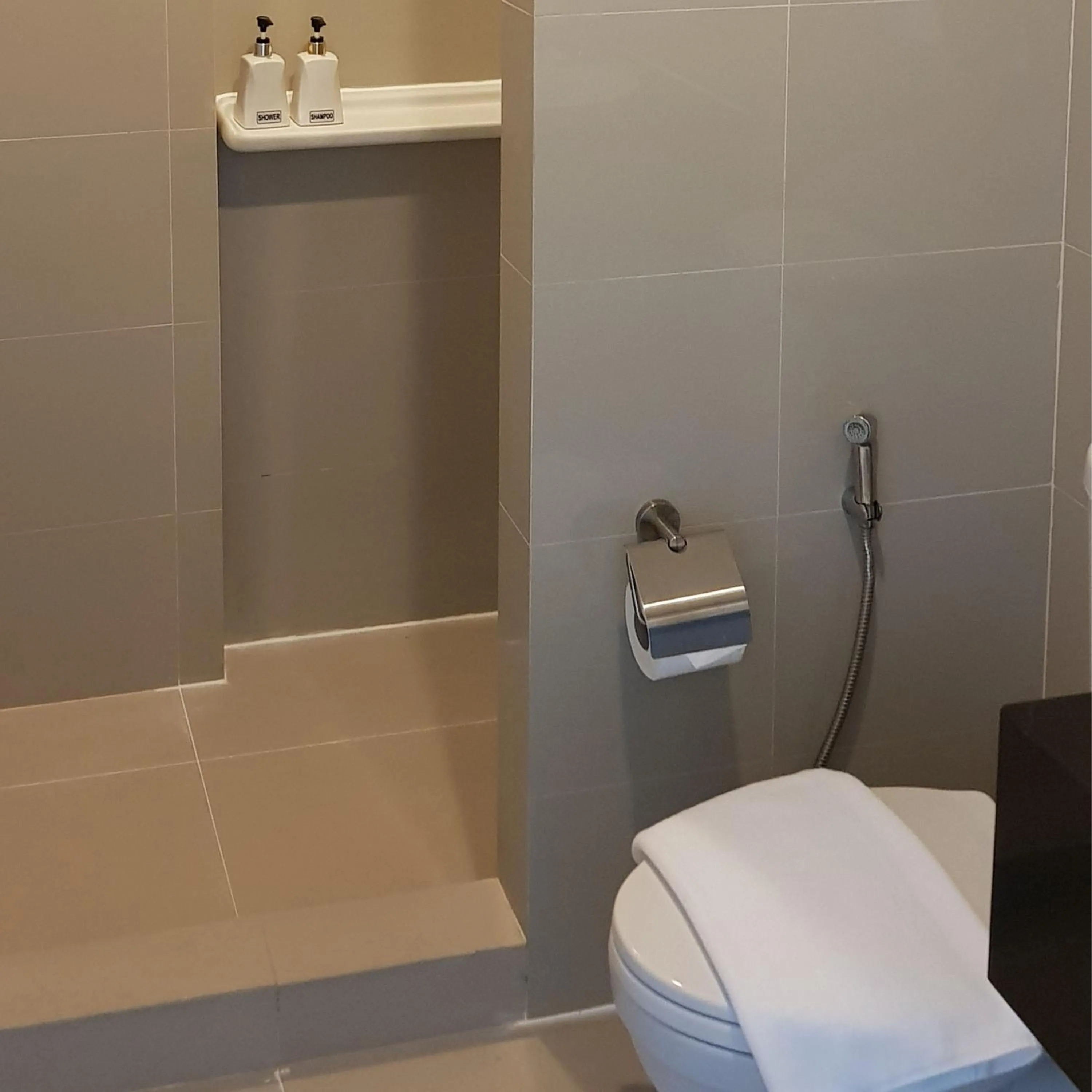 Bathroom in KOS Hotel Suvarnabhumi Airport -SHA Extra Plus