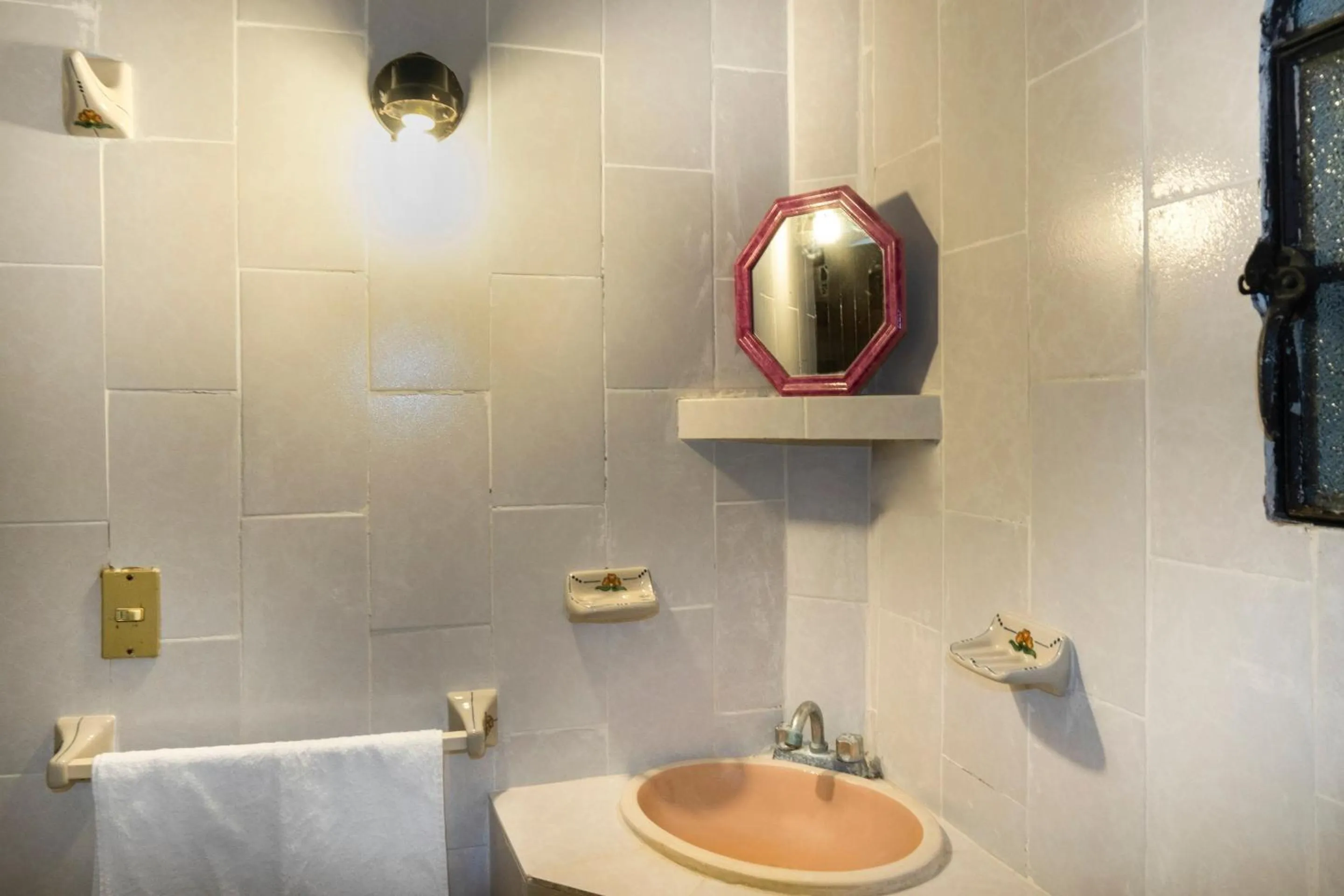 Bathroom in OYO Posada Astrud,Cuetzalan