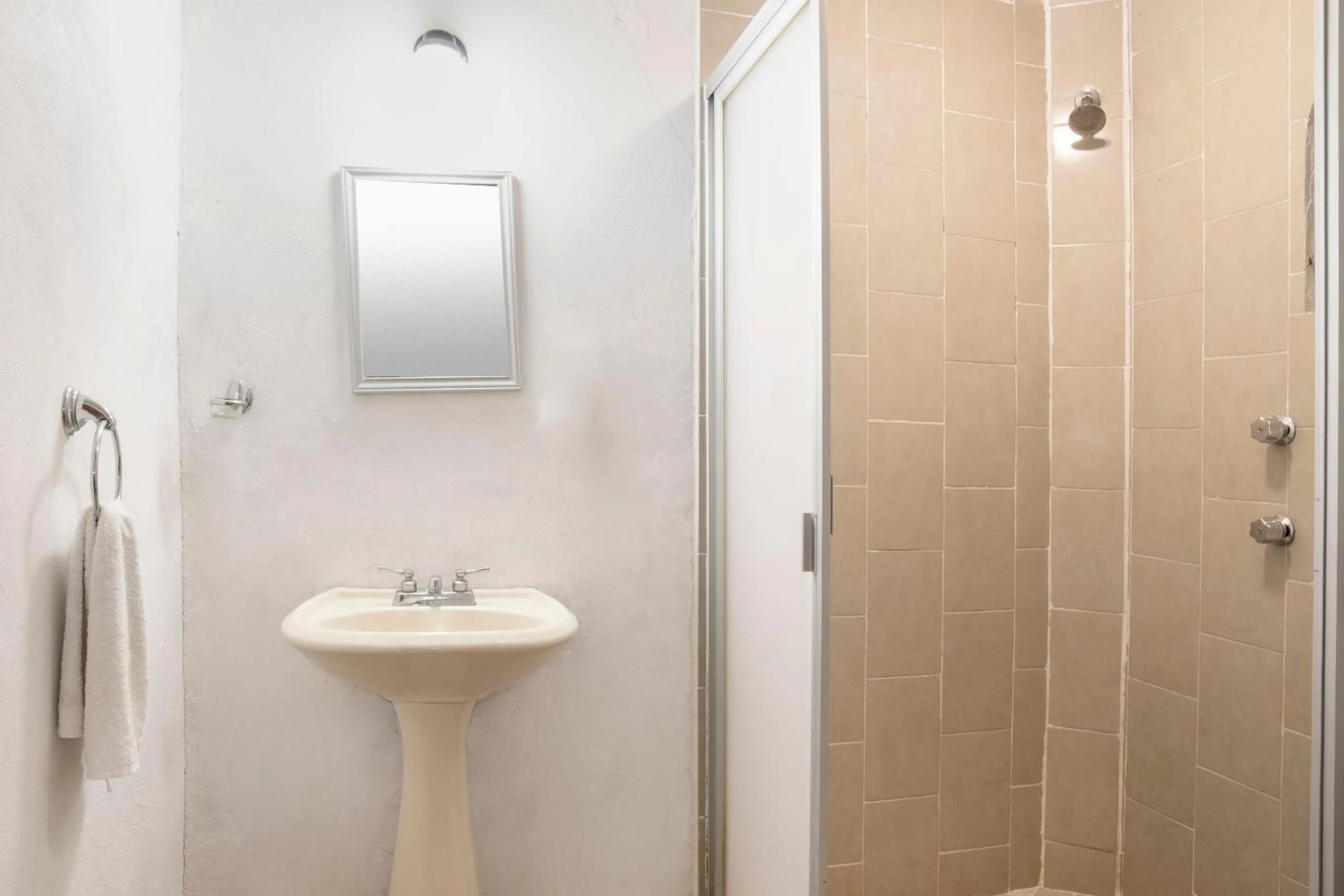 Bathroom in OYO Posada Astrud,Cuetzalan