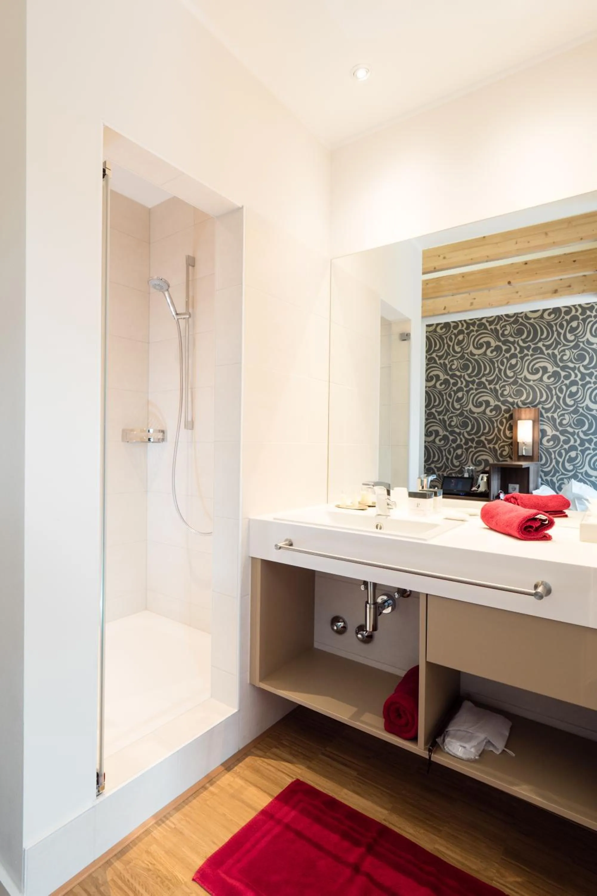 Shower in Hotel Deutsches Haus