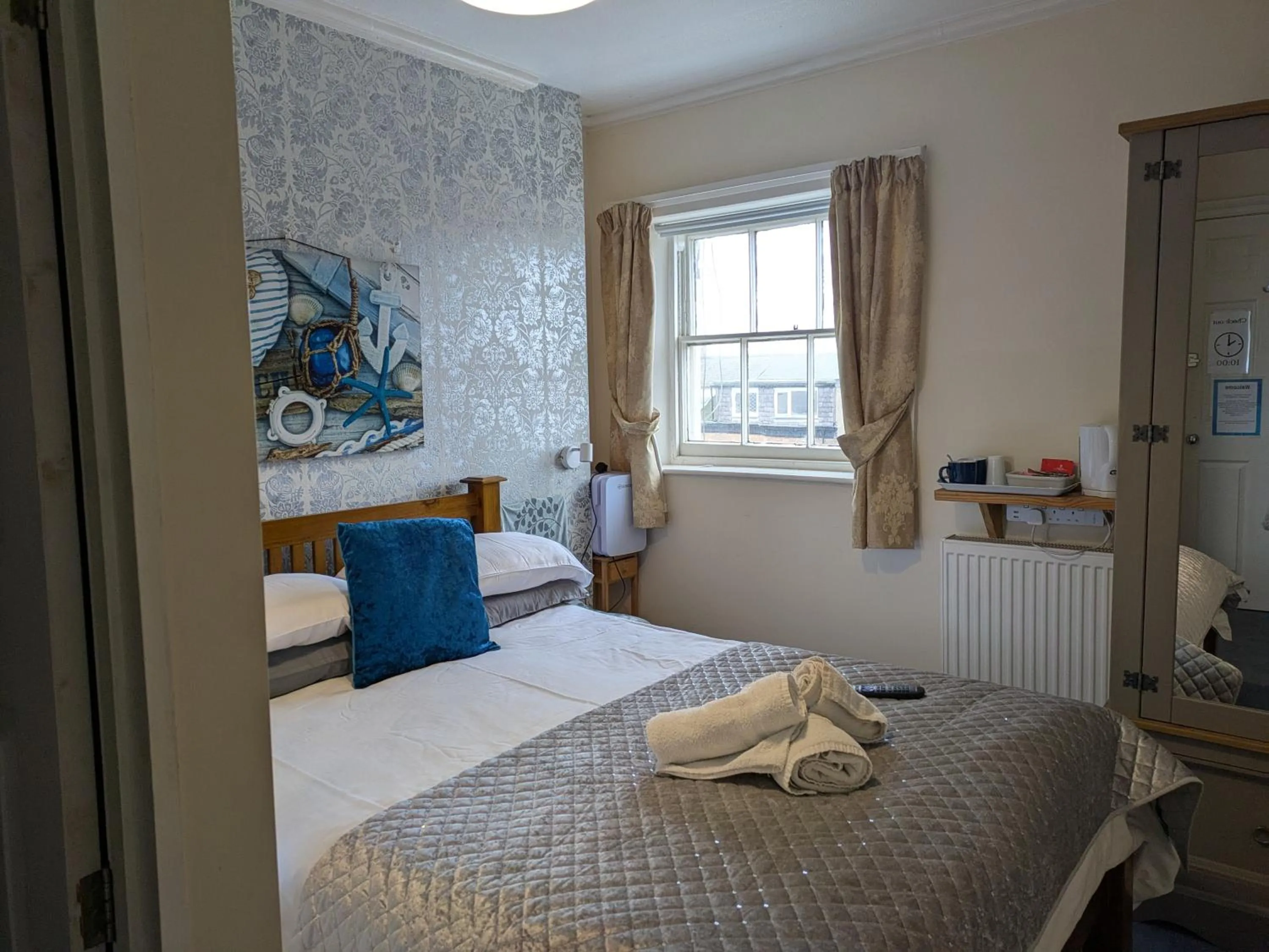 Bed in The Kenton Hotel