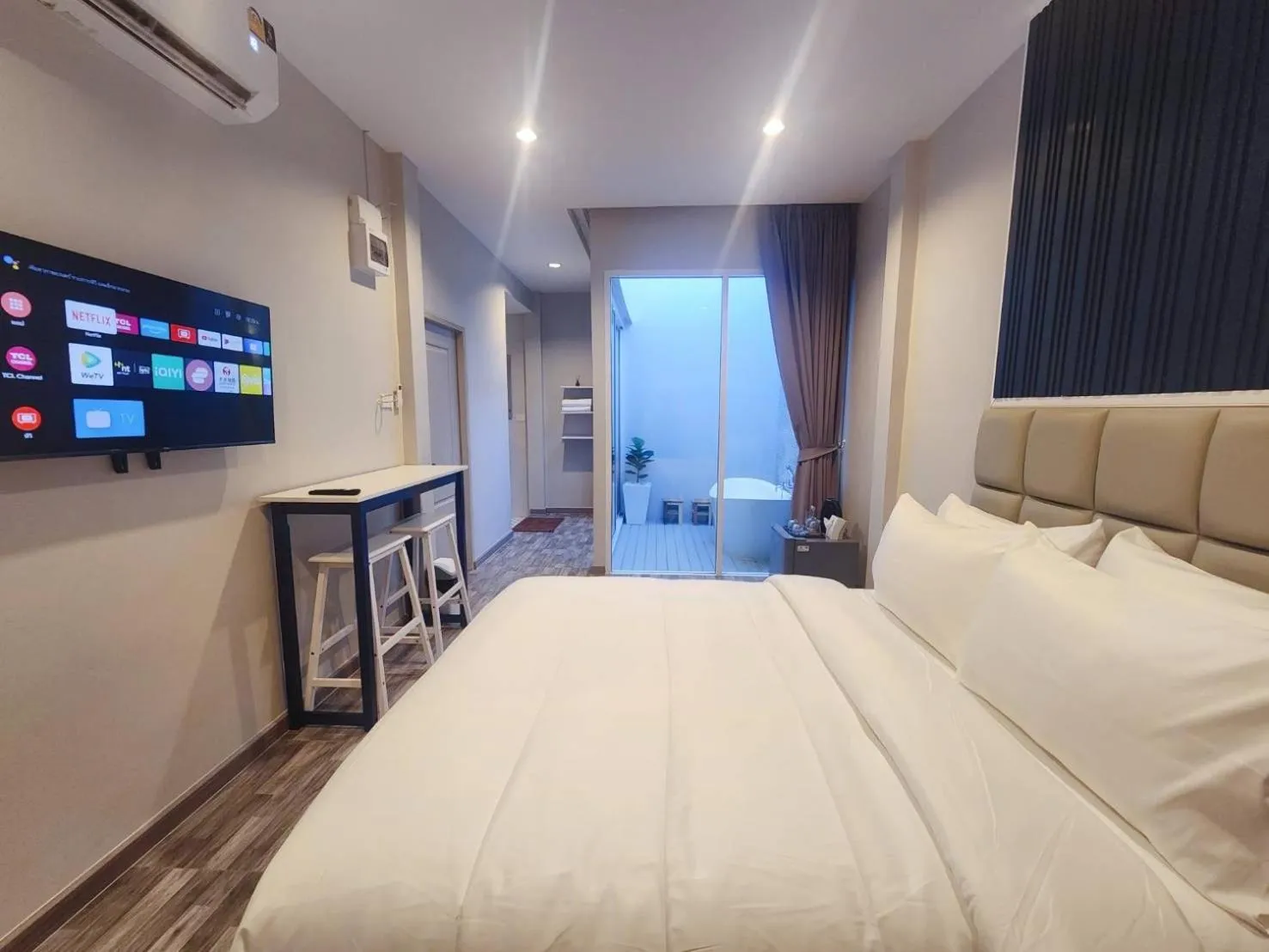 Bed in Skyline Resort
