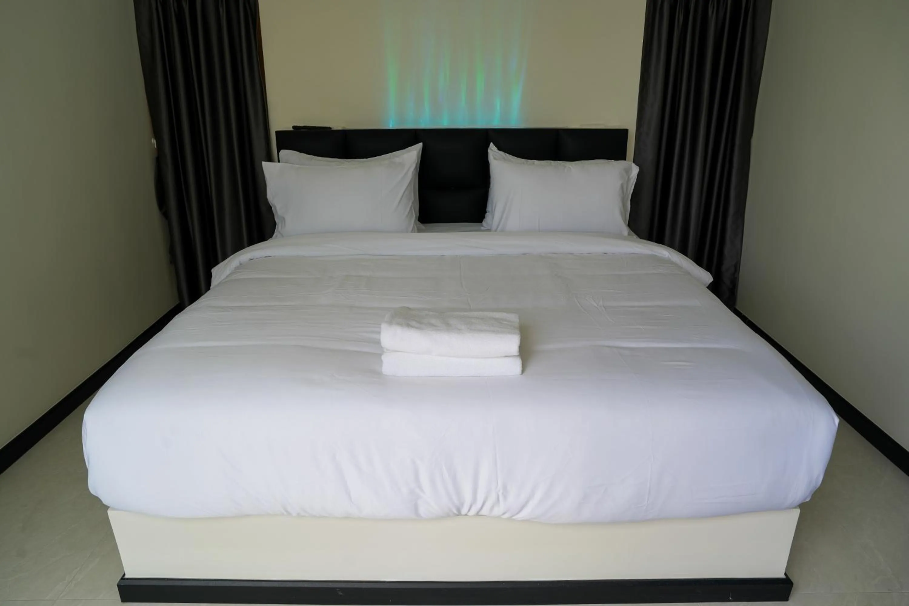 Bed in Skyline Resort