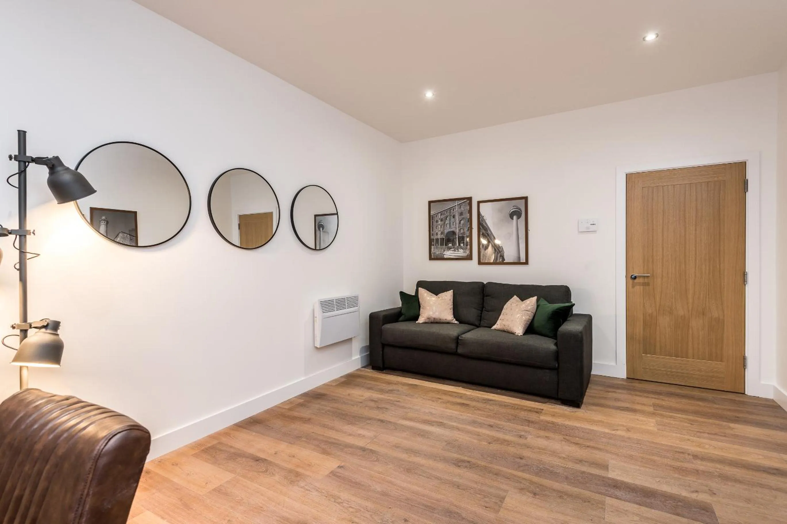 Seating area in SGT Peppers Mathew Street Apartments By Happy Days