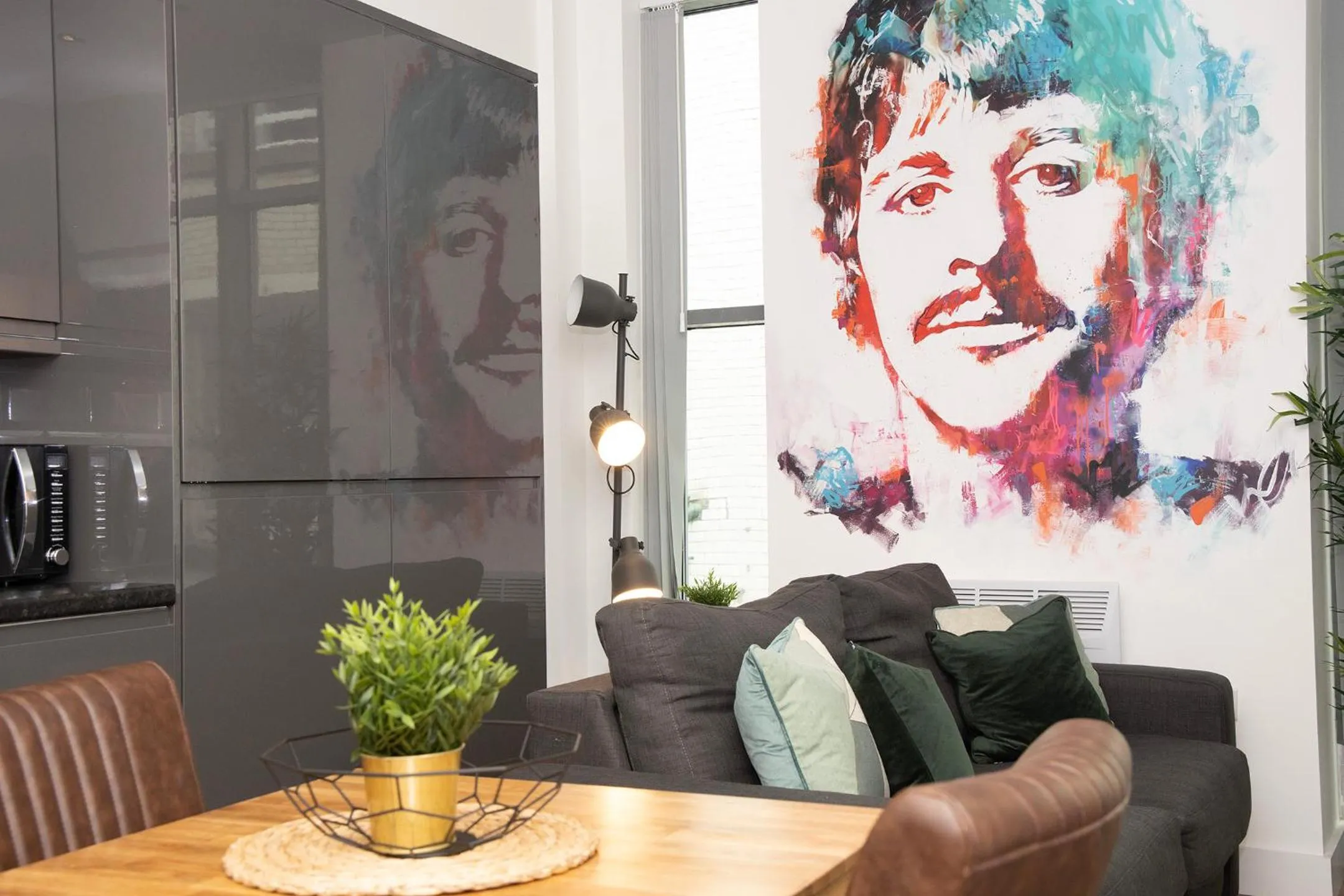 Seating area in SGT Peppers Mathew Street Apartments By Happy Days