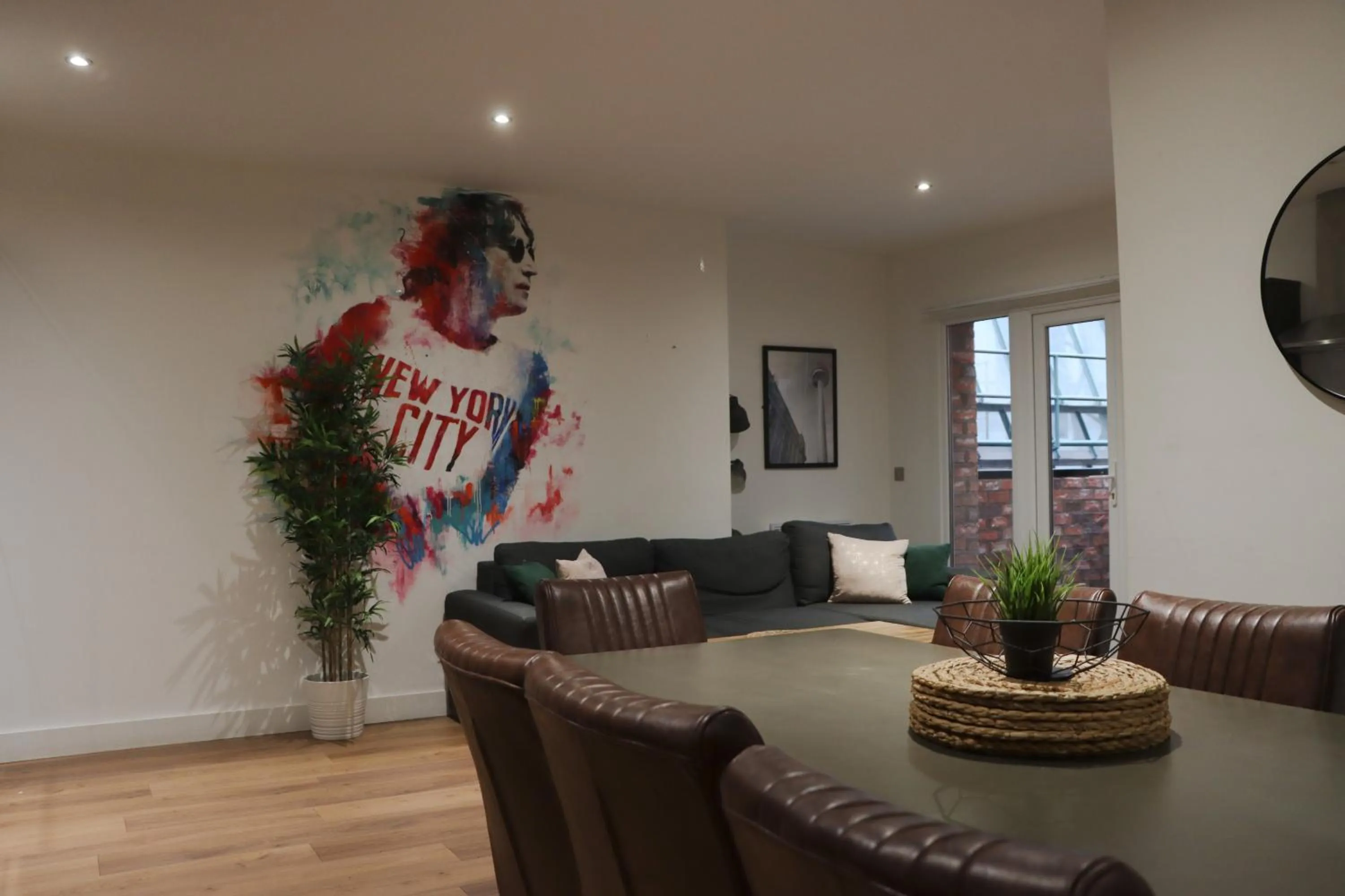 Seating area in SGT Peppers Mathew Street Apartments By Happy Days