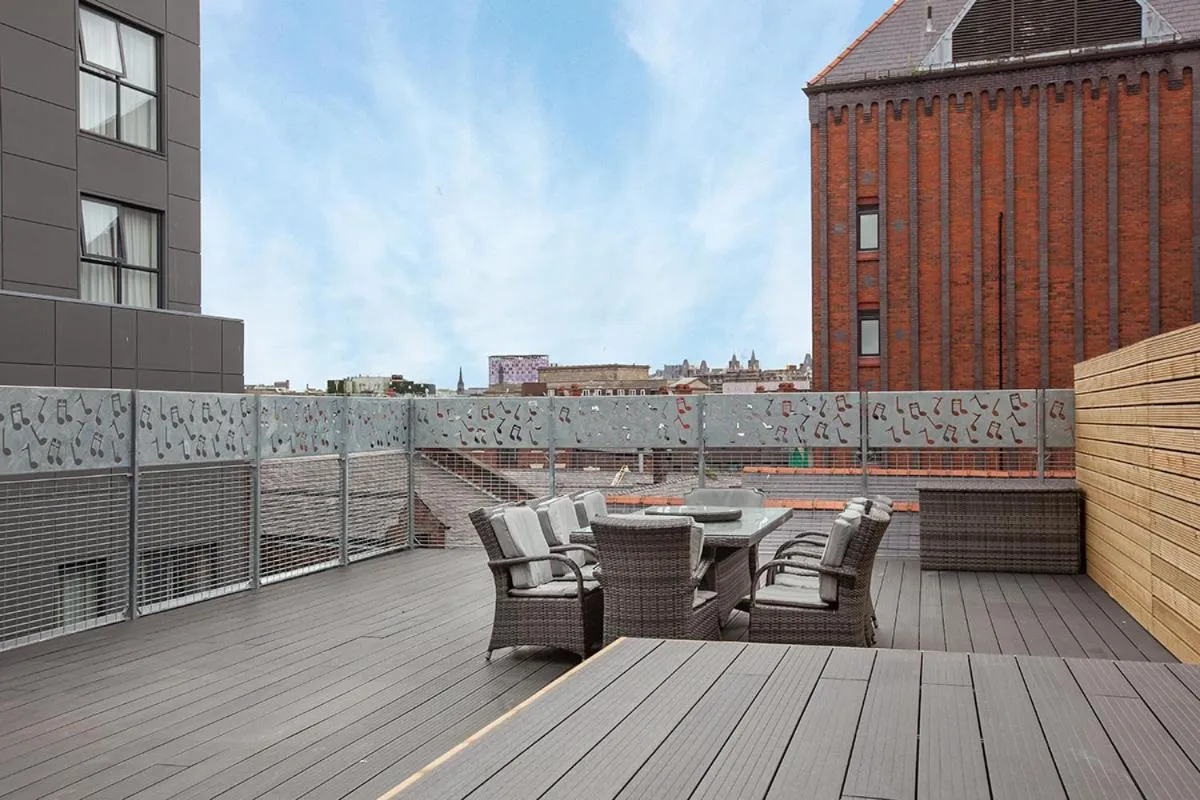 Balcony/Terrace in SGT Peppers Mathew Street Apartments By Happy Days