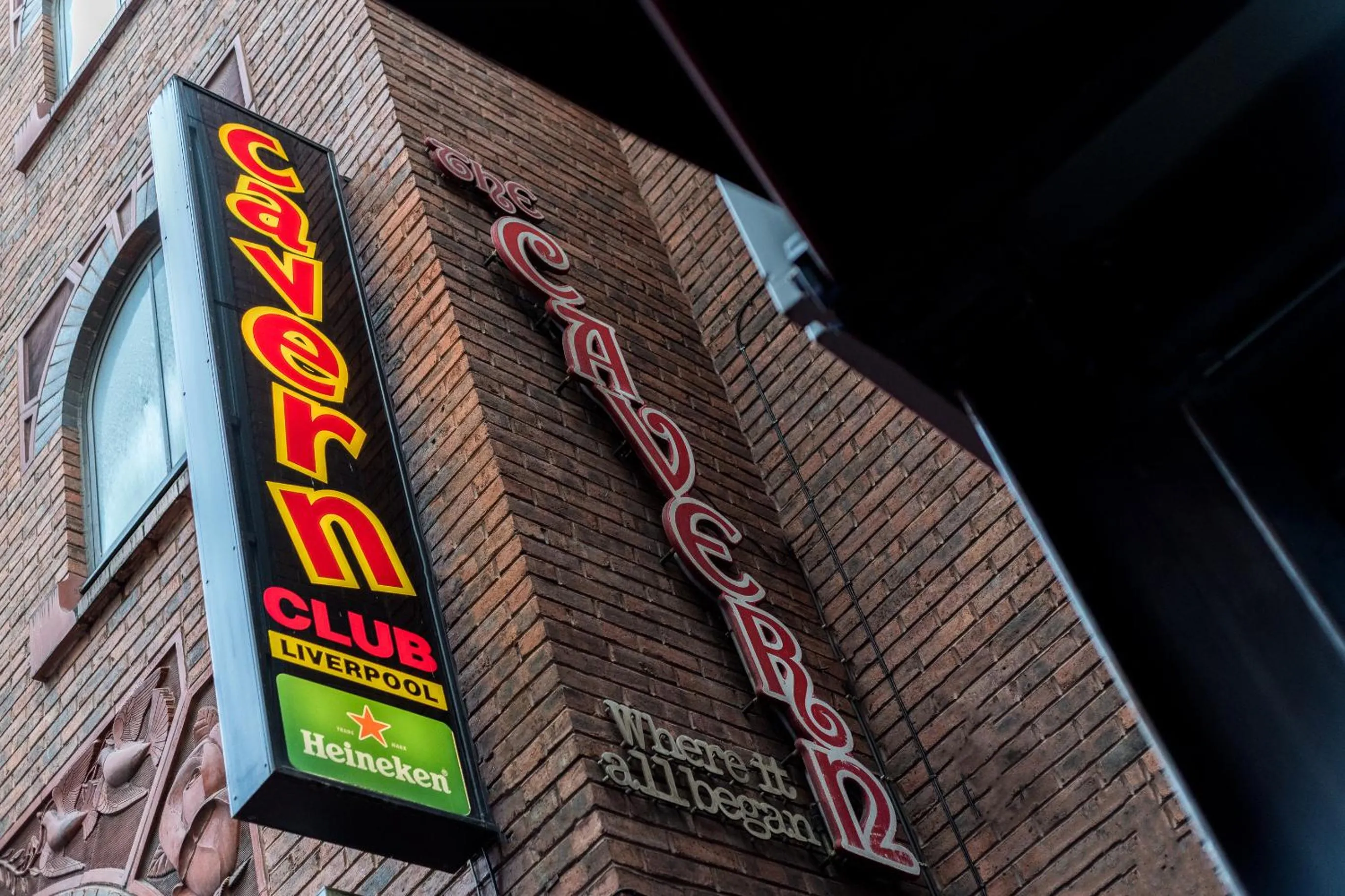 Property building in SGT Peppers Mathew Street Apartments By Happy Days