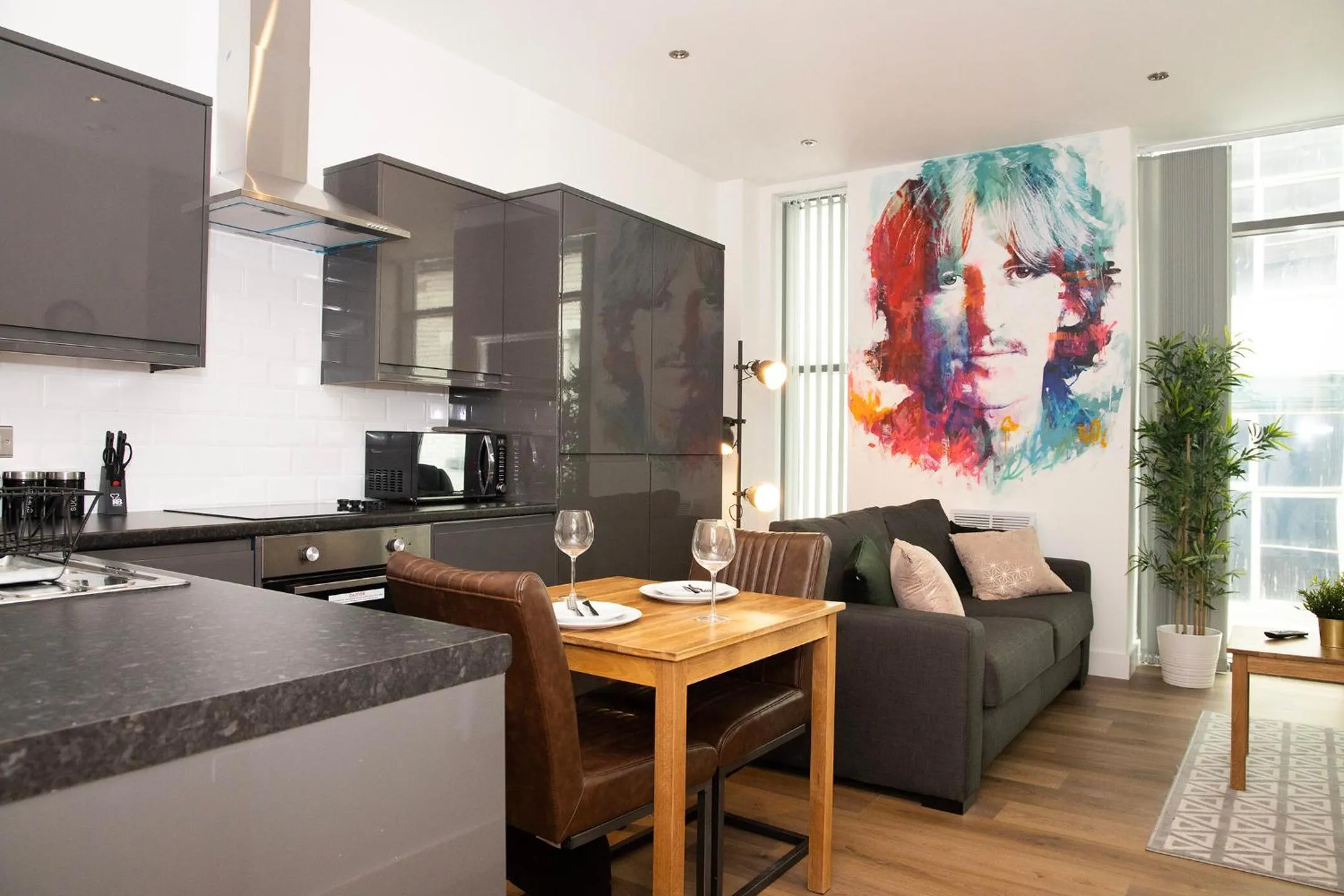 Kitchen or kitchenette in SGT Peppers Mathew Street Apartments By Happy Days