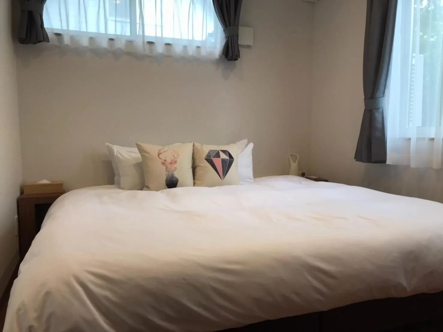 Bed in Mountain Stream Apartments / Vacation STAY 78855