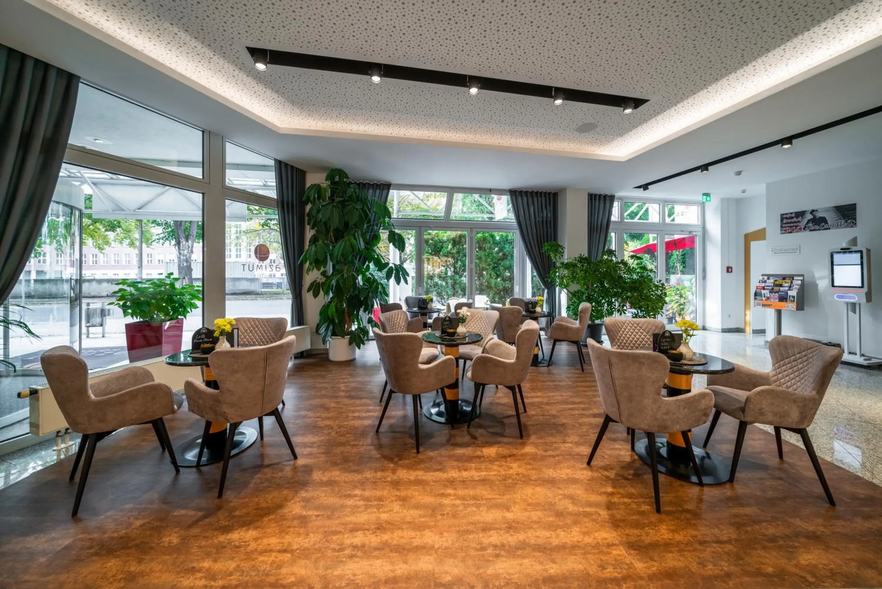 Lounge or bar in AZIMUT Hotel Dresden Lounge or bar in AZIMUT Hotel Dresden