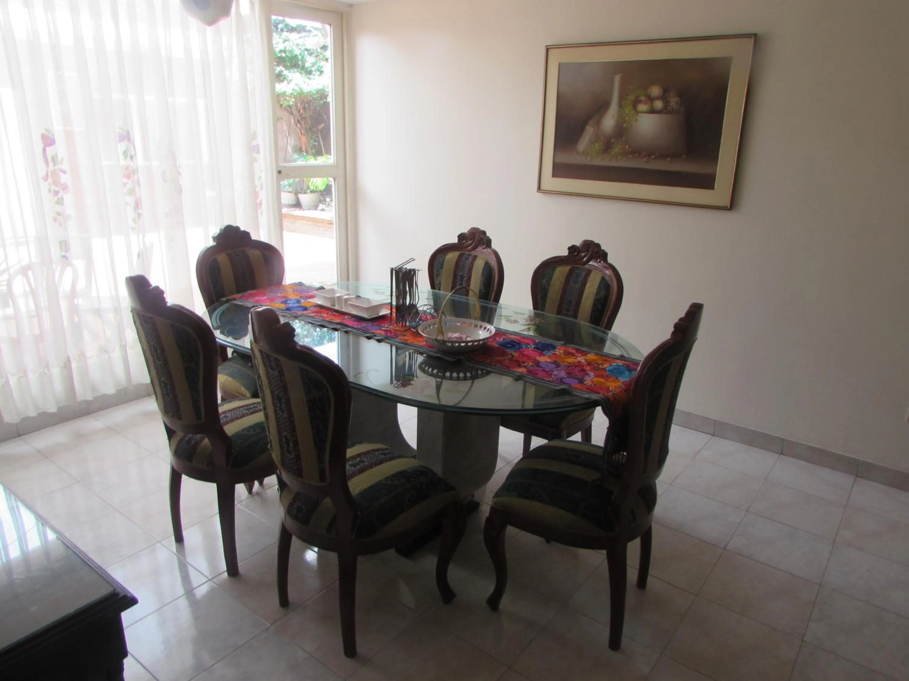 Restaurant/places to eat in Touristic House
