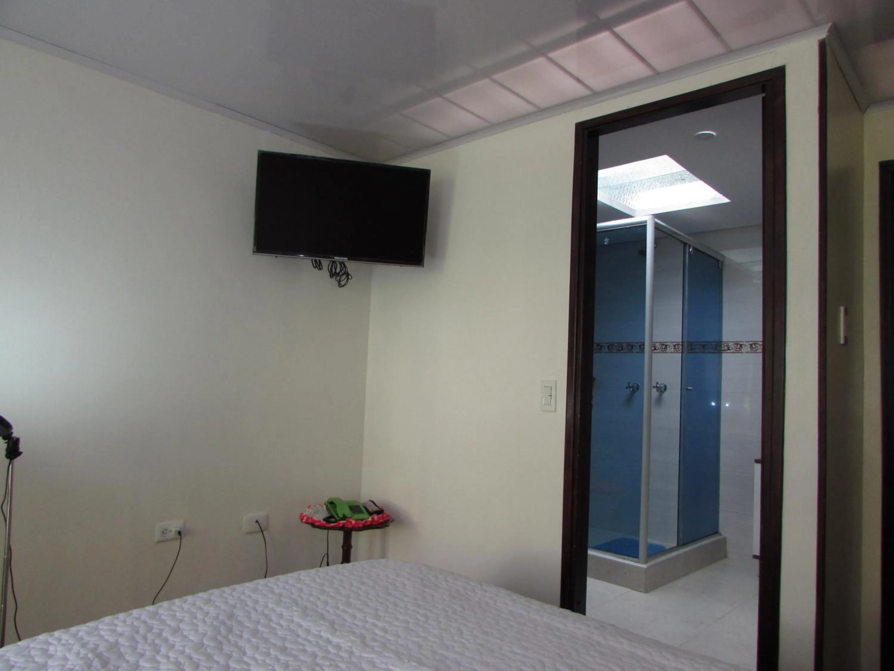 Shower, Bed in Touristic House