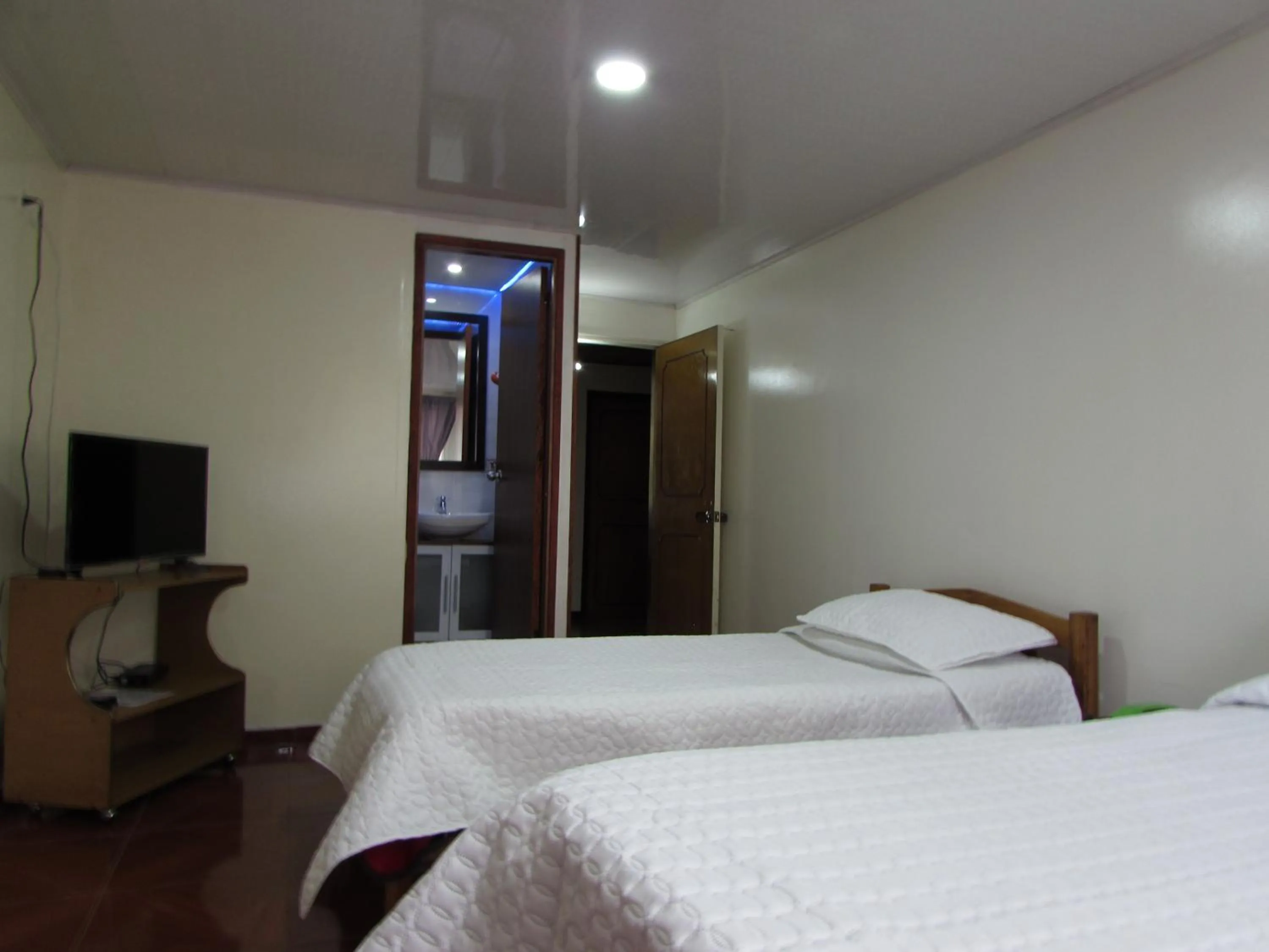 Bathroom, Bed in Touristic House